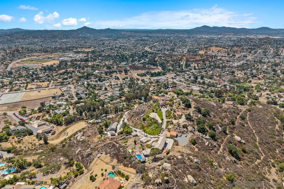 https://cdn.realtyfeed.com/cdn/127/260005815/b29ae7ab6e69b5041532969af3a31e7e.webp