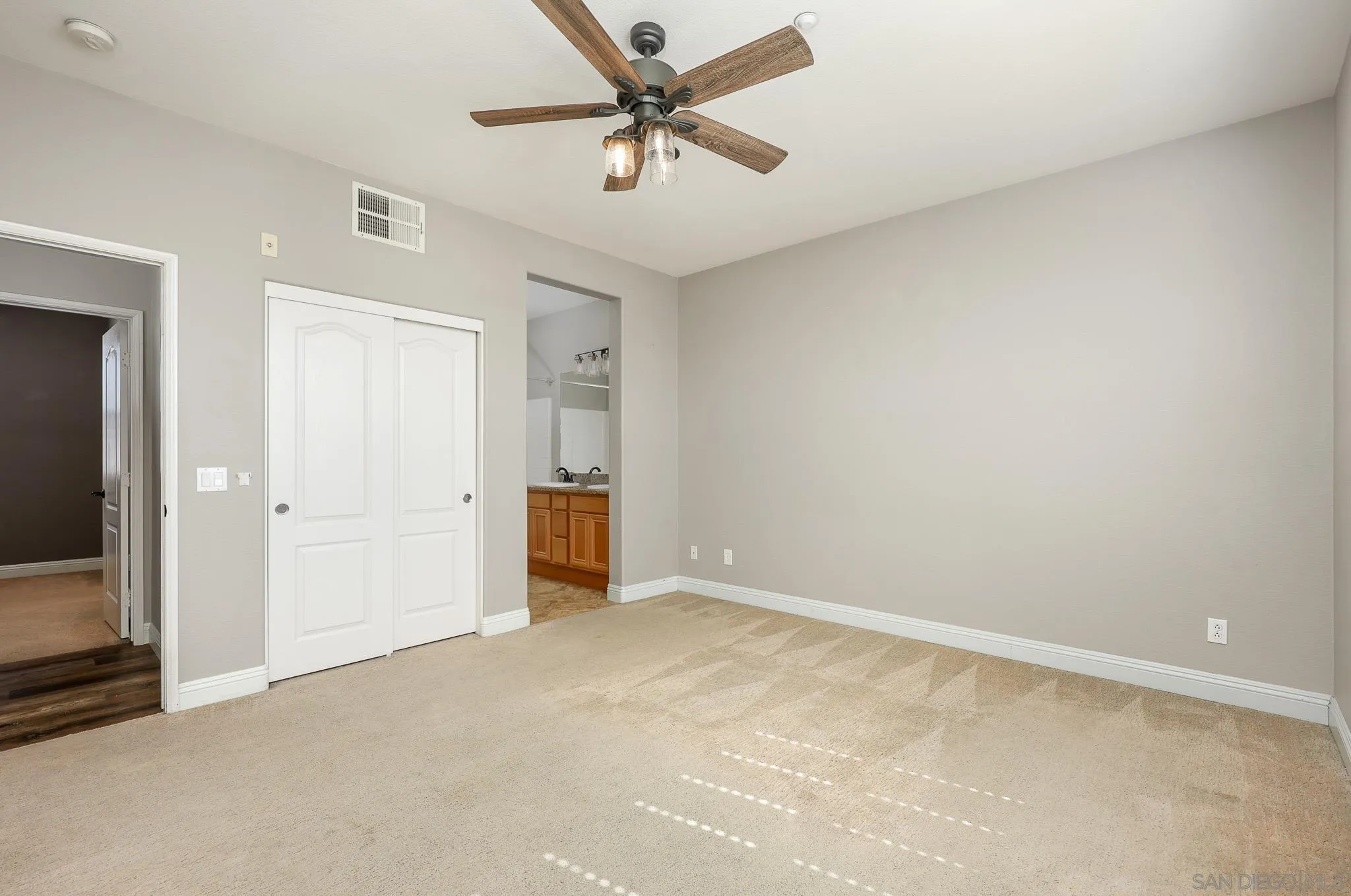 Photo #13: 260005816 Listing: Photo #13