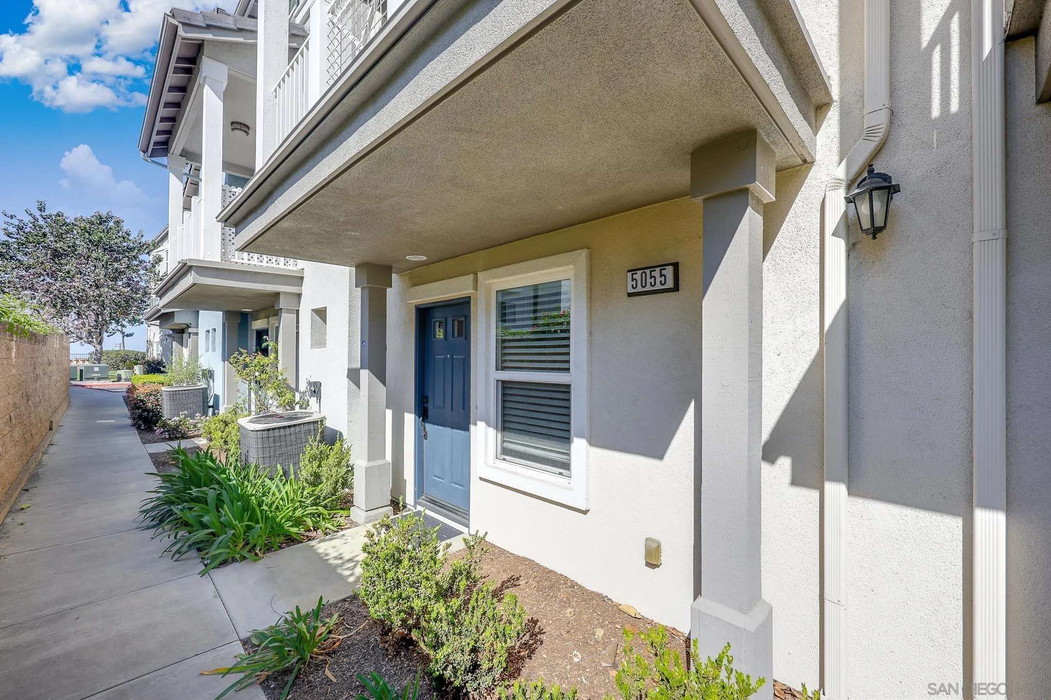 Photo #2: 260005816 Listing: Photo #2