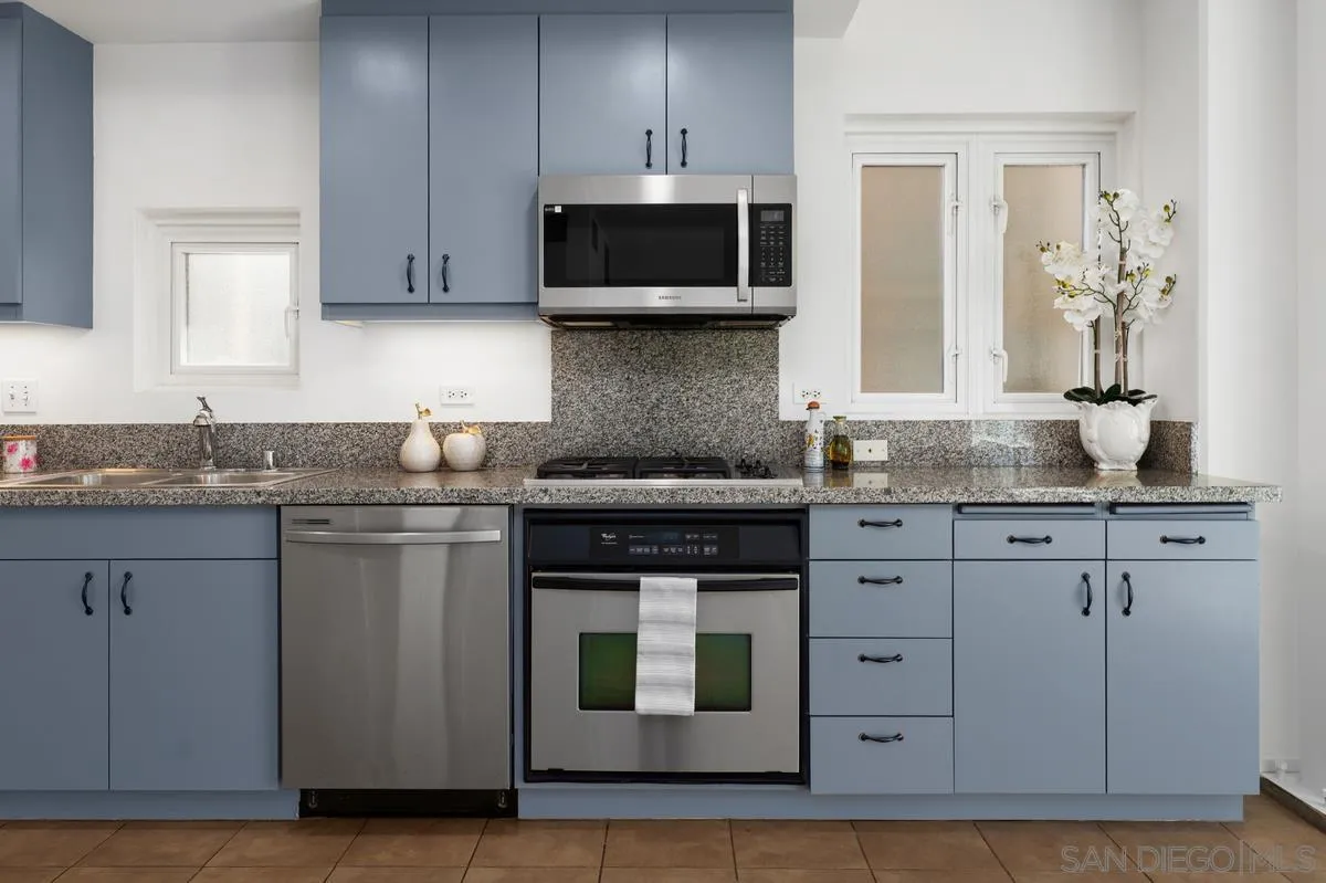 Photo #4: 260005821 Listing: Photo #4