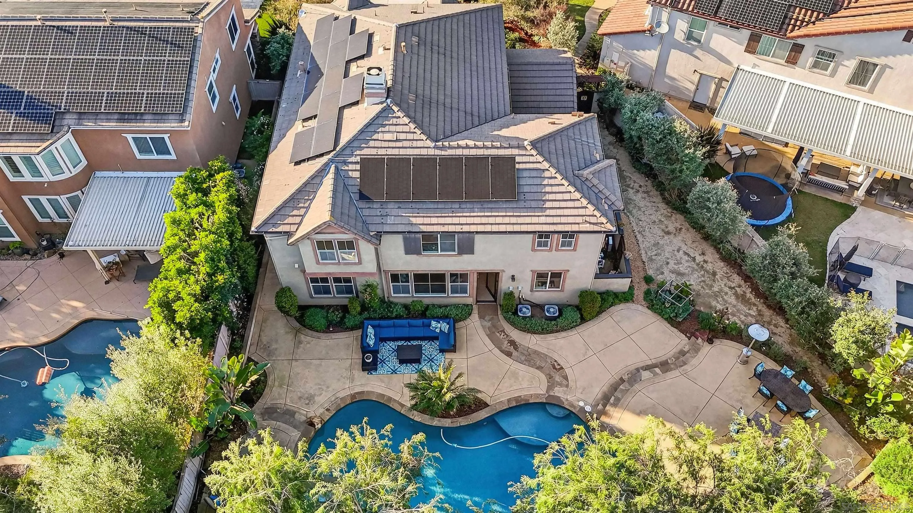 https://cdn.realtyfeed.com/cdn/127/260005825/03c90271eb618d8852ab55902bf9fd4d.webp