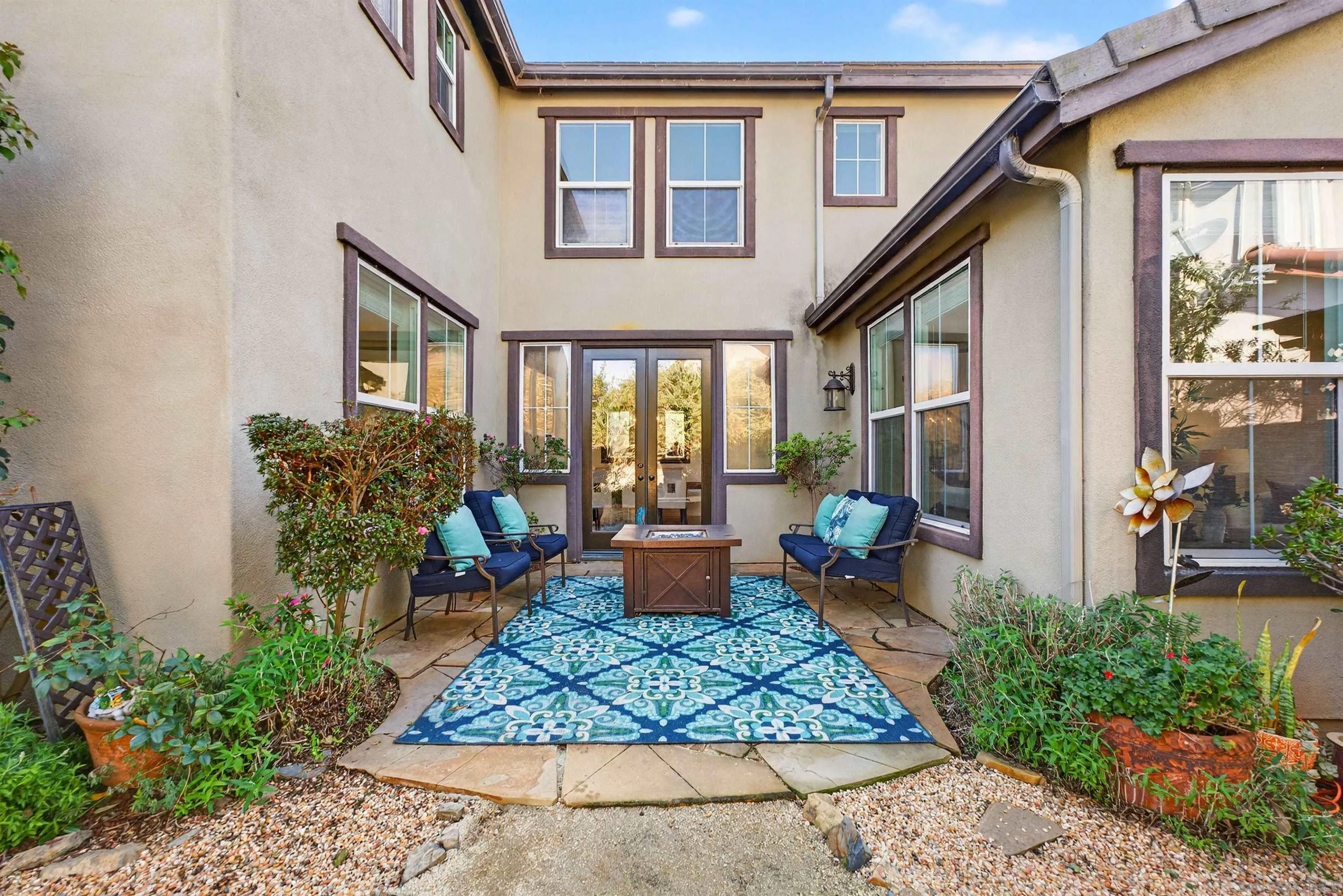 https://cdn.realtyfeed.com/cdn/127/260005825/1c8bcd943af3c3595a15d6ccba8e2c9d.webp