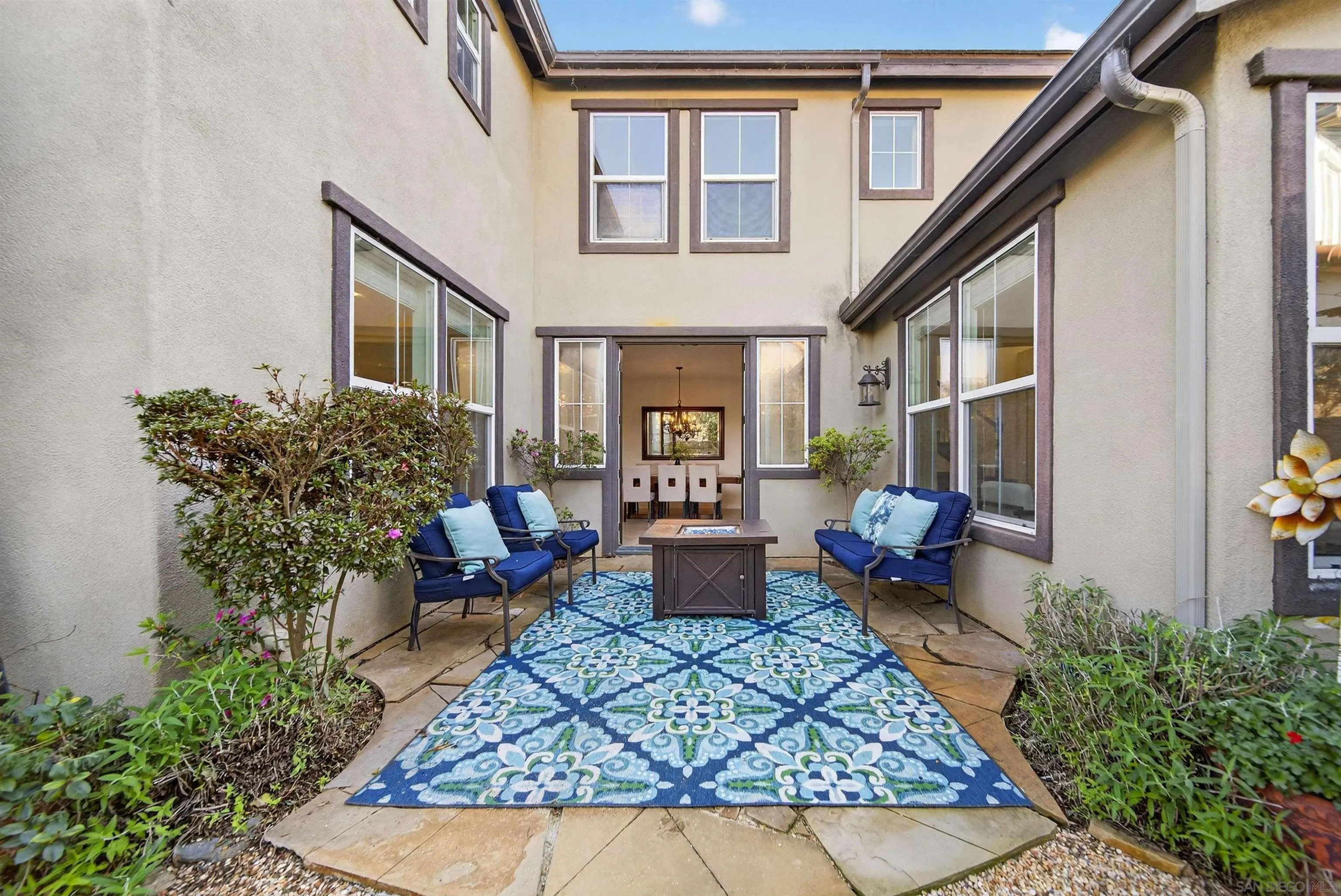 https://cdn.realtyfeed.com/cdn/127/260005825/43bf9e960b822786f4c72256312d7a00.webp
