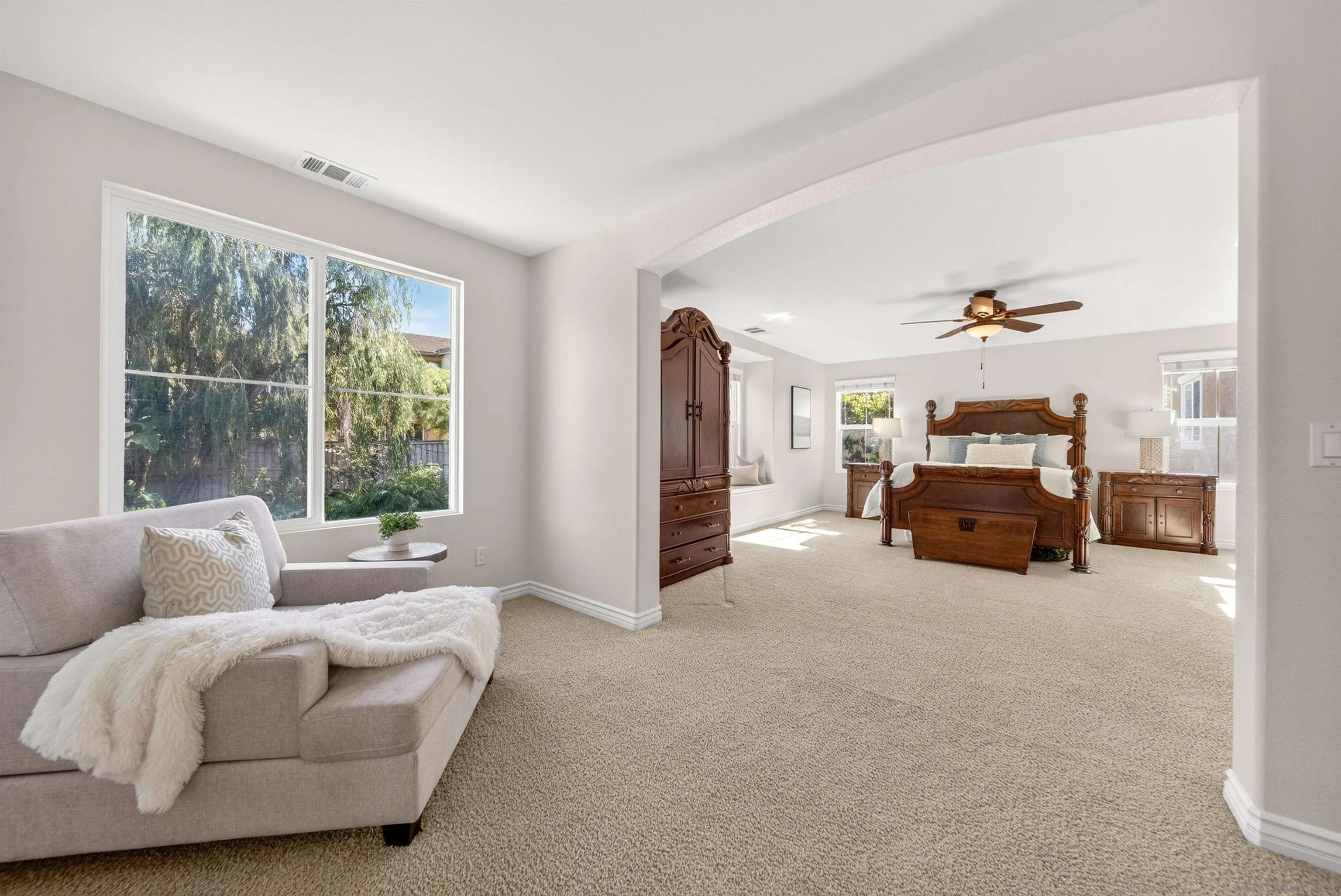 https://cdn.realtyfeed.com/cdn/127/260005825/993506d65ce72bff1173a668e441e3ea.webp