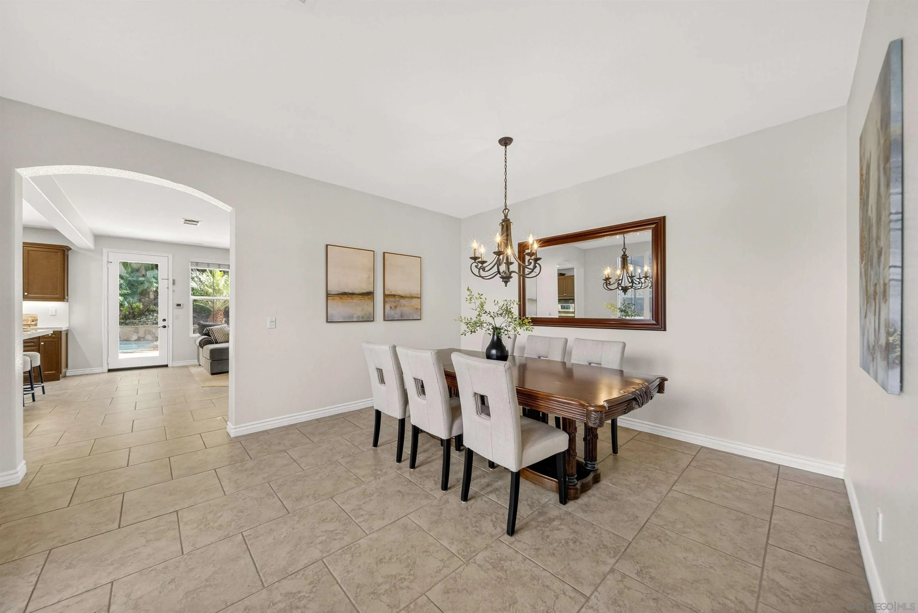 https://cdn.realtyfeed.com/cdn/127/260005825/c6af627291f3a87c51f8358dbbfa5501.webp