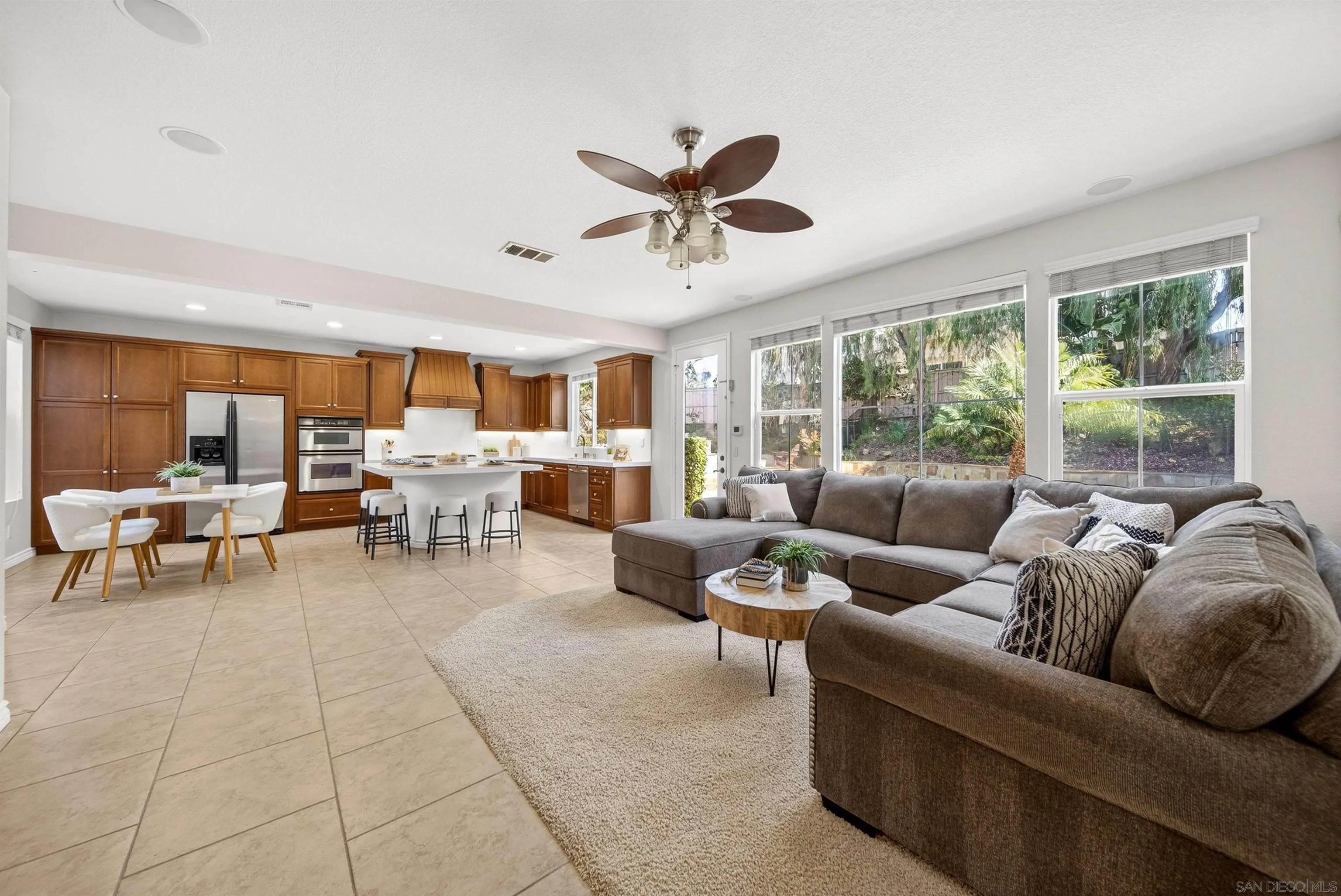 https://cdn.realtyfeed.com/cdn/127/260005825/f91754b66ac0c1143315e8026928b0e2.webp