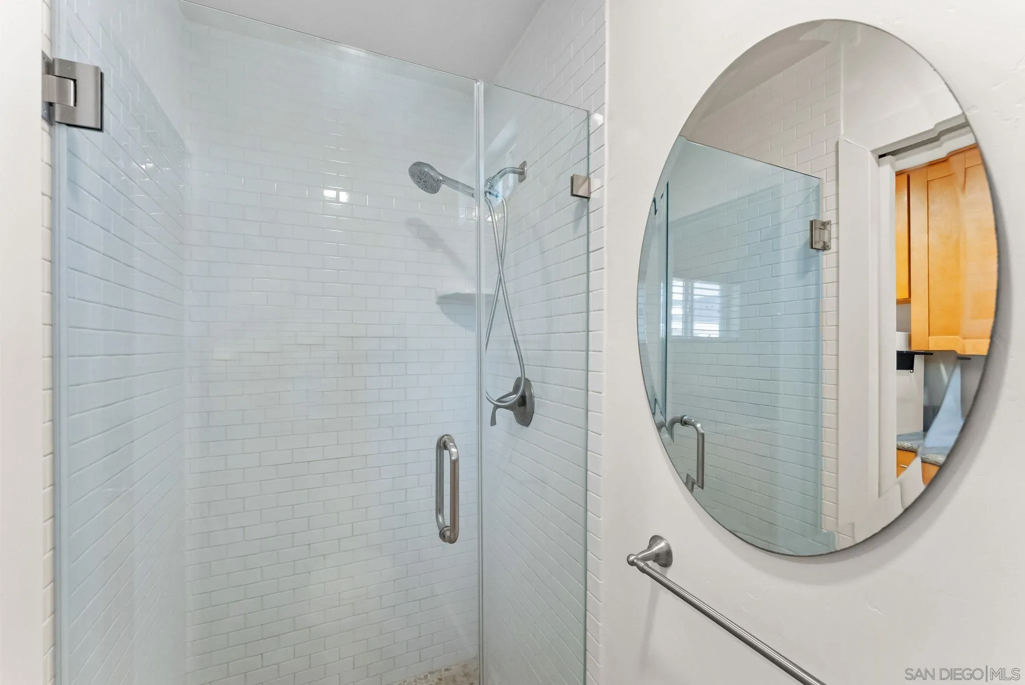 https://cdn.realtyfeed.com/cdn/127/260005829/0f4894722e65d14e1f7a4618542fc80c.webp