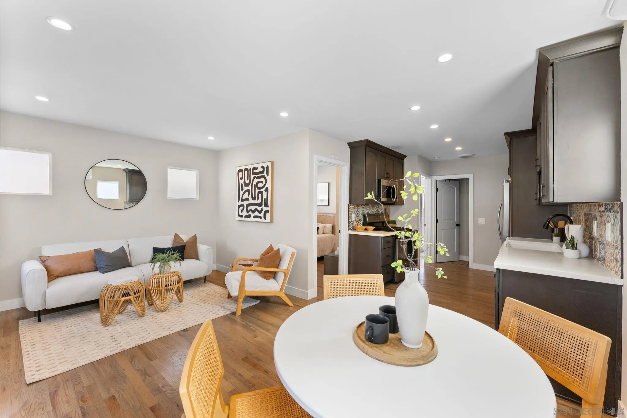 https://cdn.realtyfeed.com/cdn/127/260005829/bdc2b1e00af556f3625efa805f996db9.webp