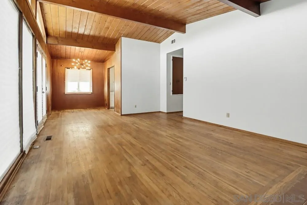 https://cdn.realtyfeed.com/cdn/127/260005830/752f2a12c579ca5906666ebcdee9e4ee.webp
