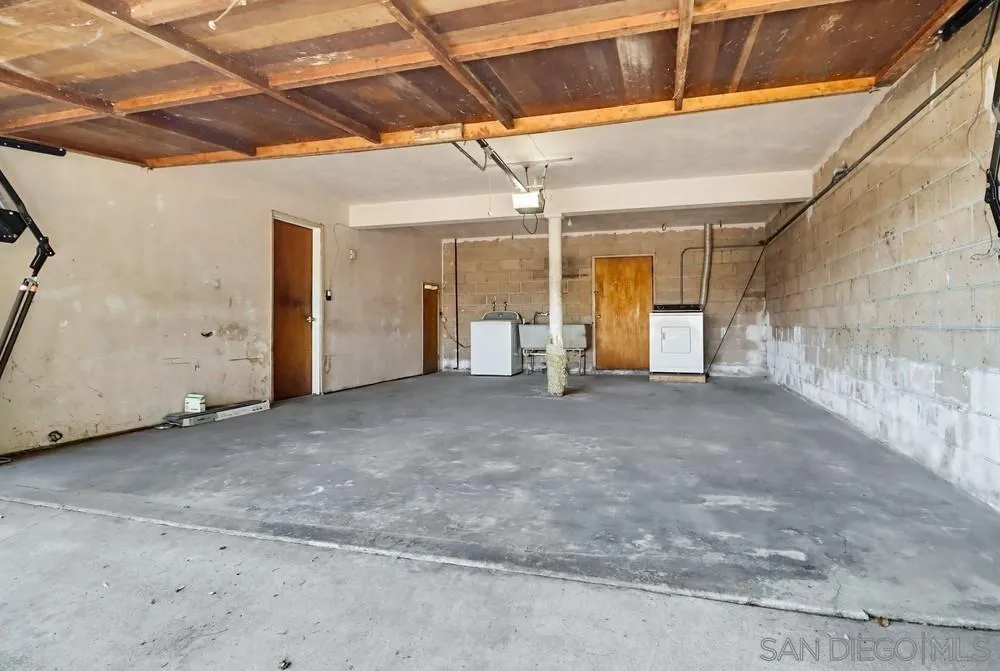 https://cdn.realtyfeed.com/cdn/127/260005830/77c16054d5909b3d0ae9d4f4fc3e151b.webp