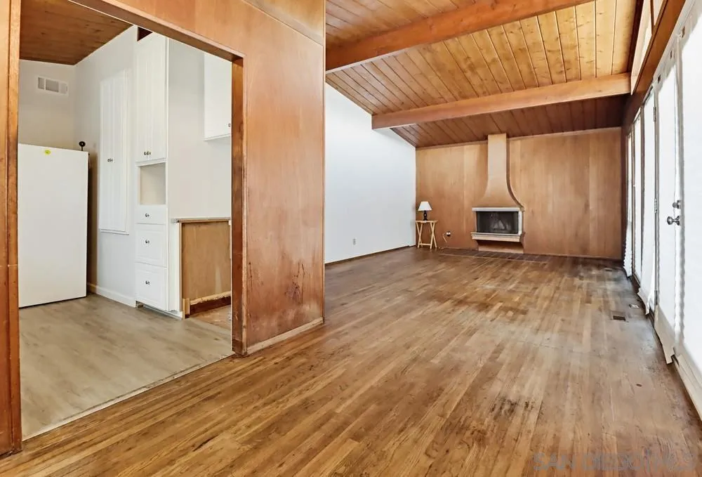 https://cdn.realtyfeed.com/cdn/127/260005830/a629473df98d9d45330e2deb88aed54b.webp