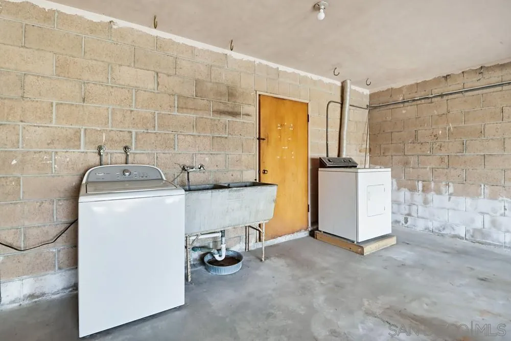 https://cdn.realtyfeed.com/cdn/127/260005830/abf248157c35ca304b42ac91d32f8d50.webp