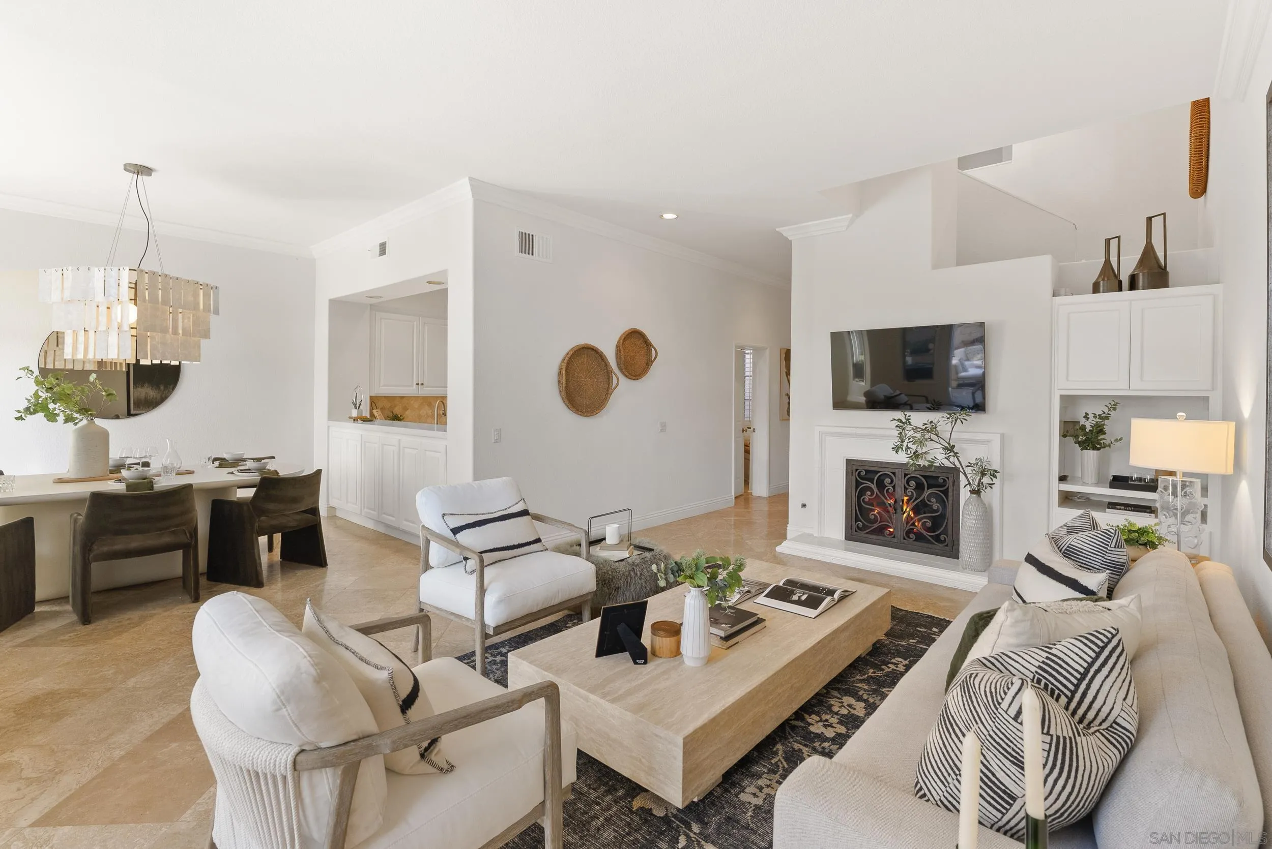 https://cdn.realtyfeed.com/cdn/127/260005845/35784b6a08bae4596588ec1765fb397c.webp
