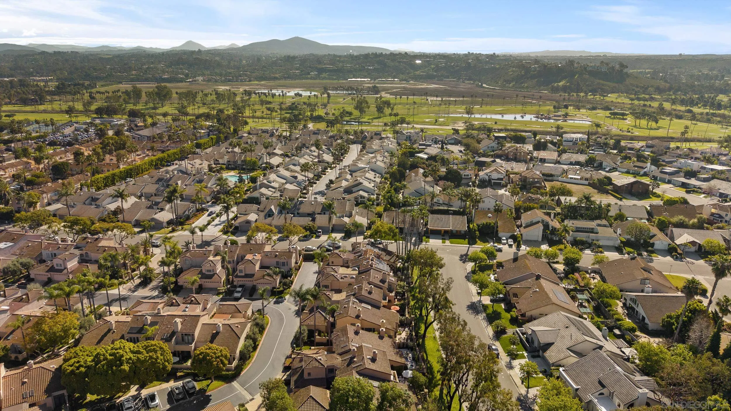 https://cdn.realtyfeed.com/cdn/127/260005845/72f7248cc67e0de184e7251eb4675f32.webp