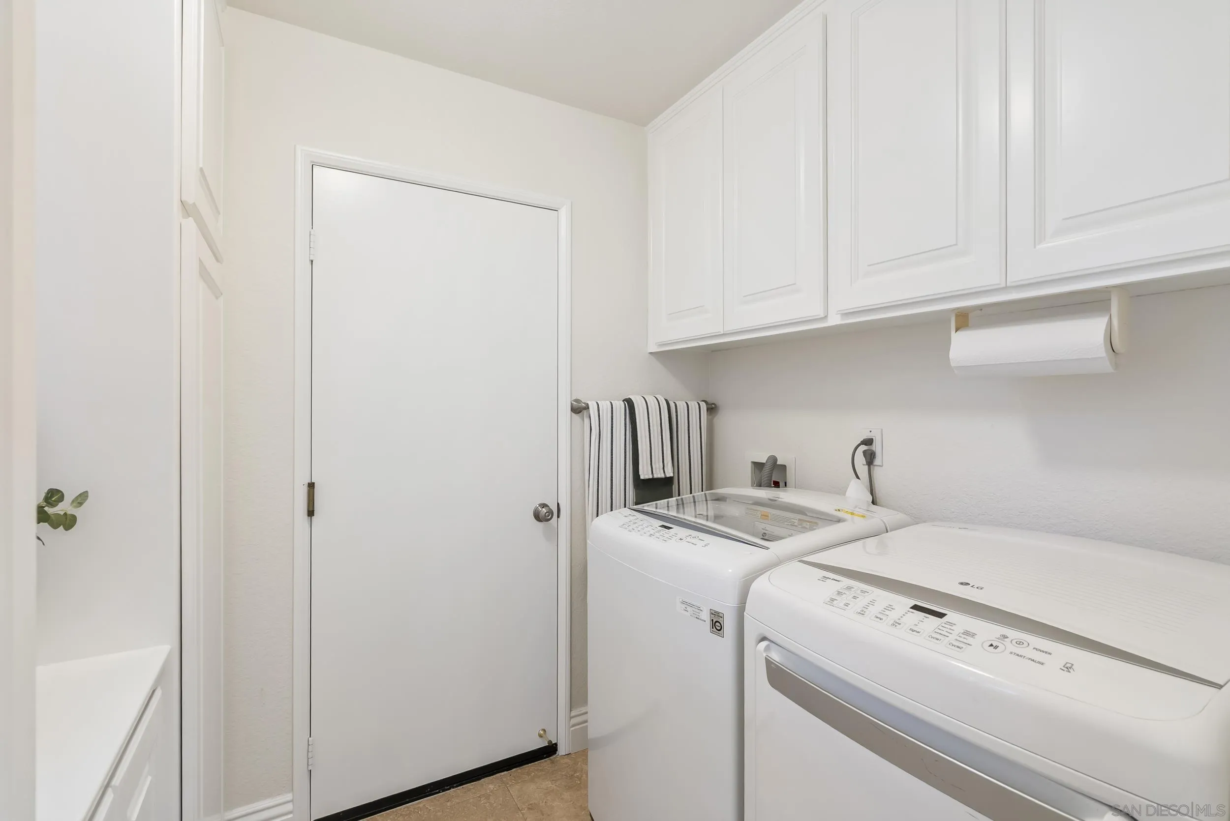 https://cdn.realtyfeed.com/cdn/127/260005845/79af02c1943659a49414bdc681152bff.webp