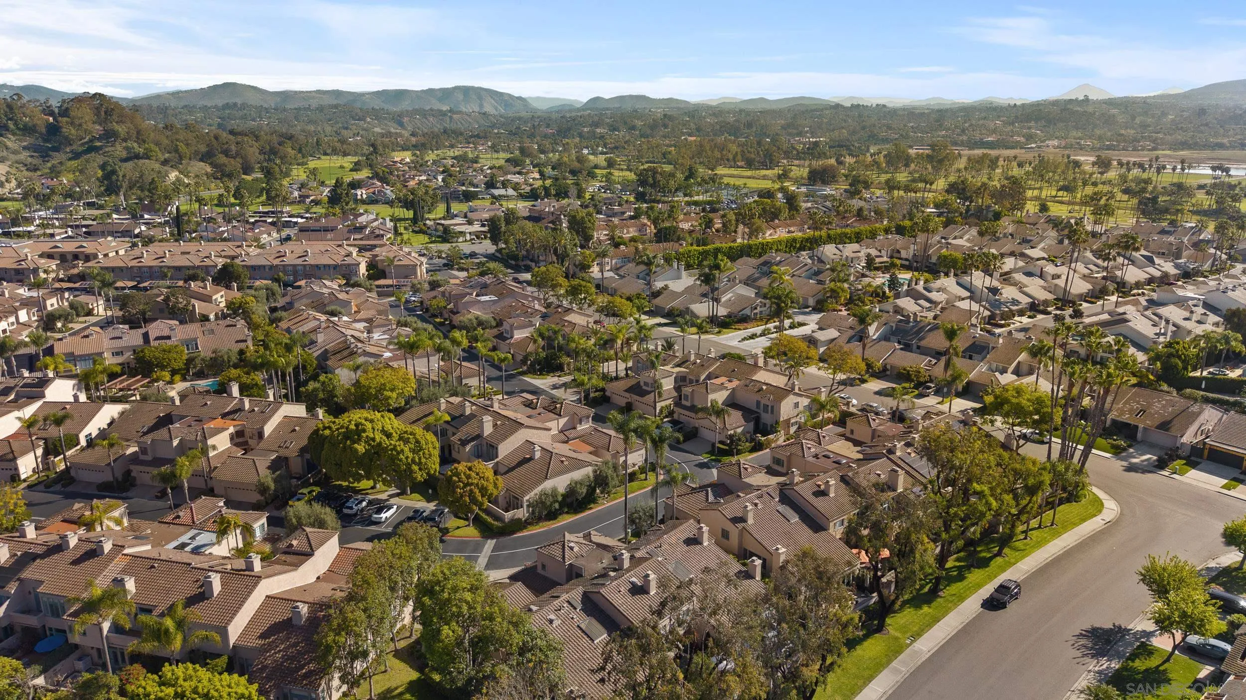 https://cdn.realtyfeed.com/cdn/127/260005845/a47f14791ca05d997734344f66a103fd.webp