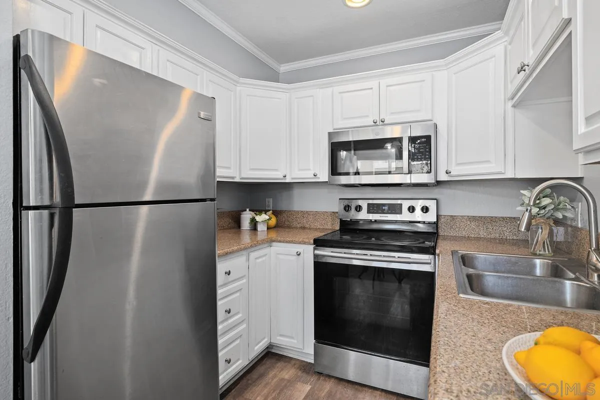 Photo #8: 260005847 Listing: Photo #8
