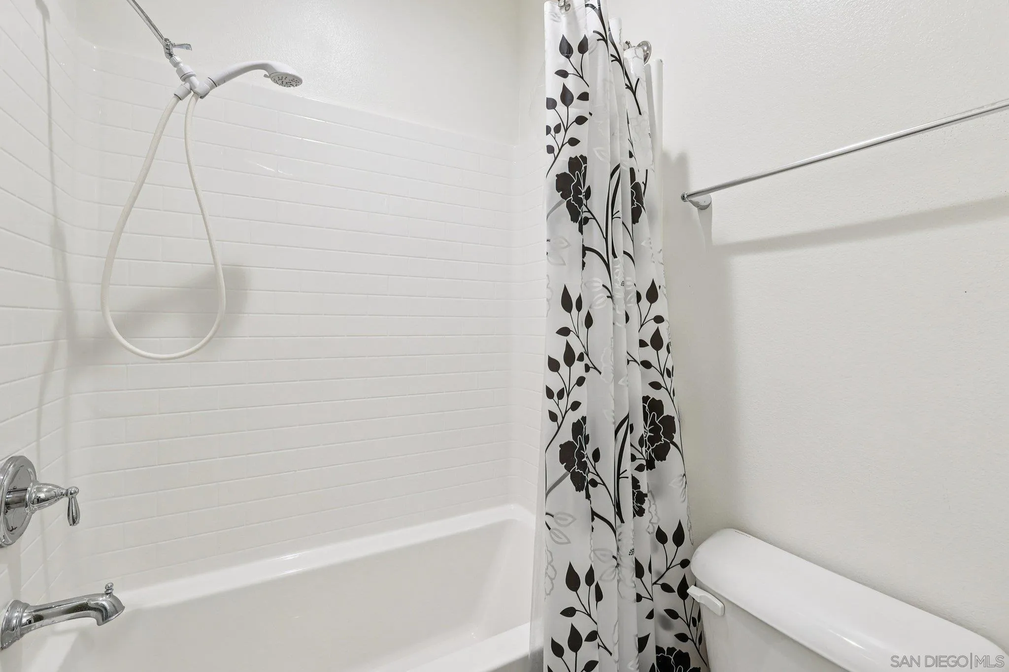 Photo #26: 260005848 Listing: Photo #26