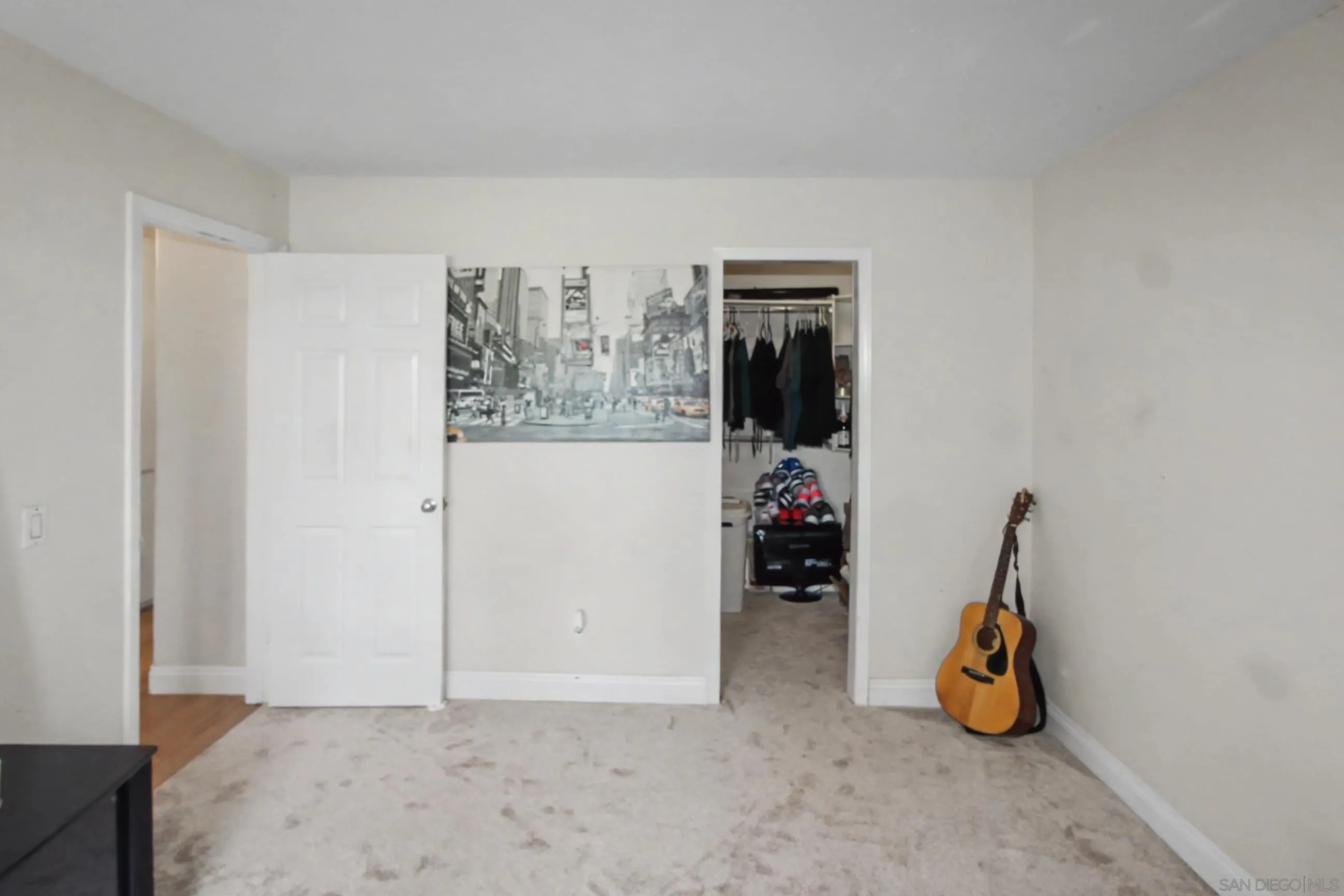 https://cdn.realtyfeed.com/cdn/127/260005855/8beb5b92b8c0d0b8c8c73e3675065482.webp