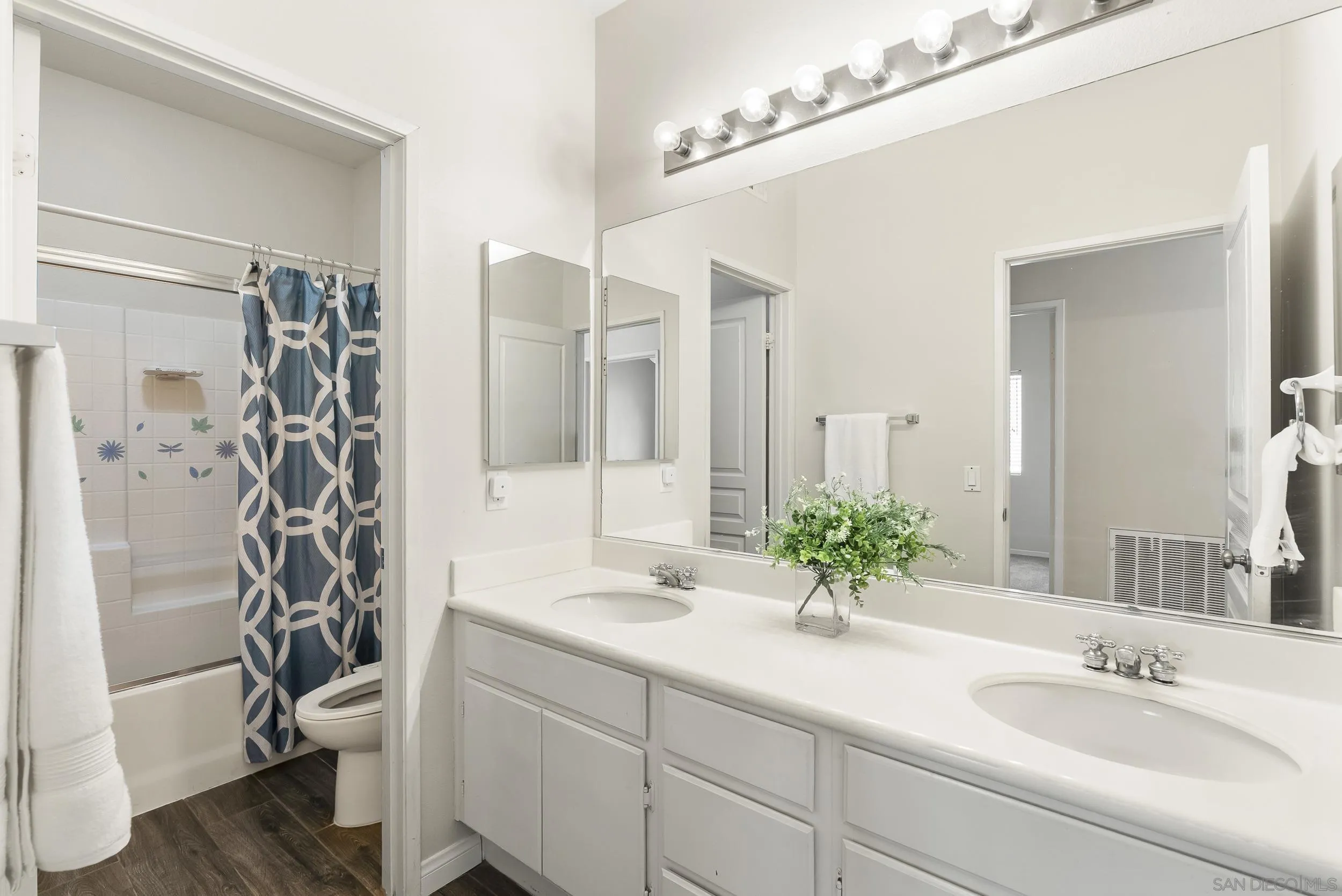 https://cdn.realtyfeed.com/cdn/127/260005856/14f6e46e9cfe276591316ddea9525712.webp