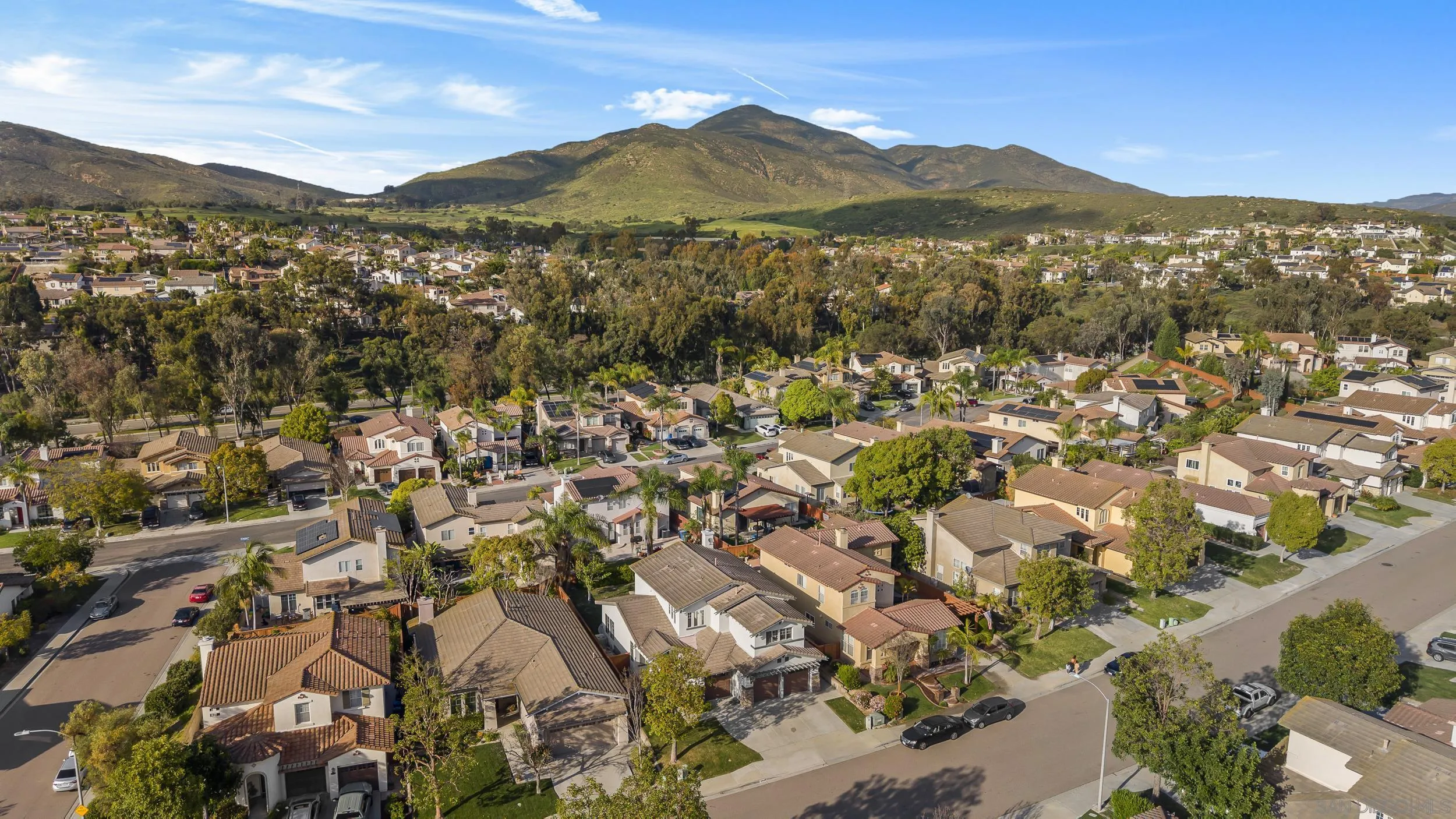 https://cdn.realtyfeed.com/cdn/127/260005856/552c543d300b33a2d2cf670a34e3d793.webp