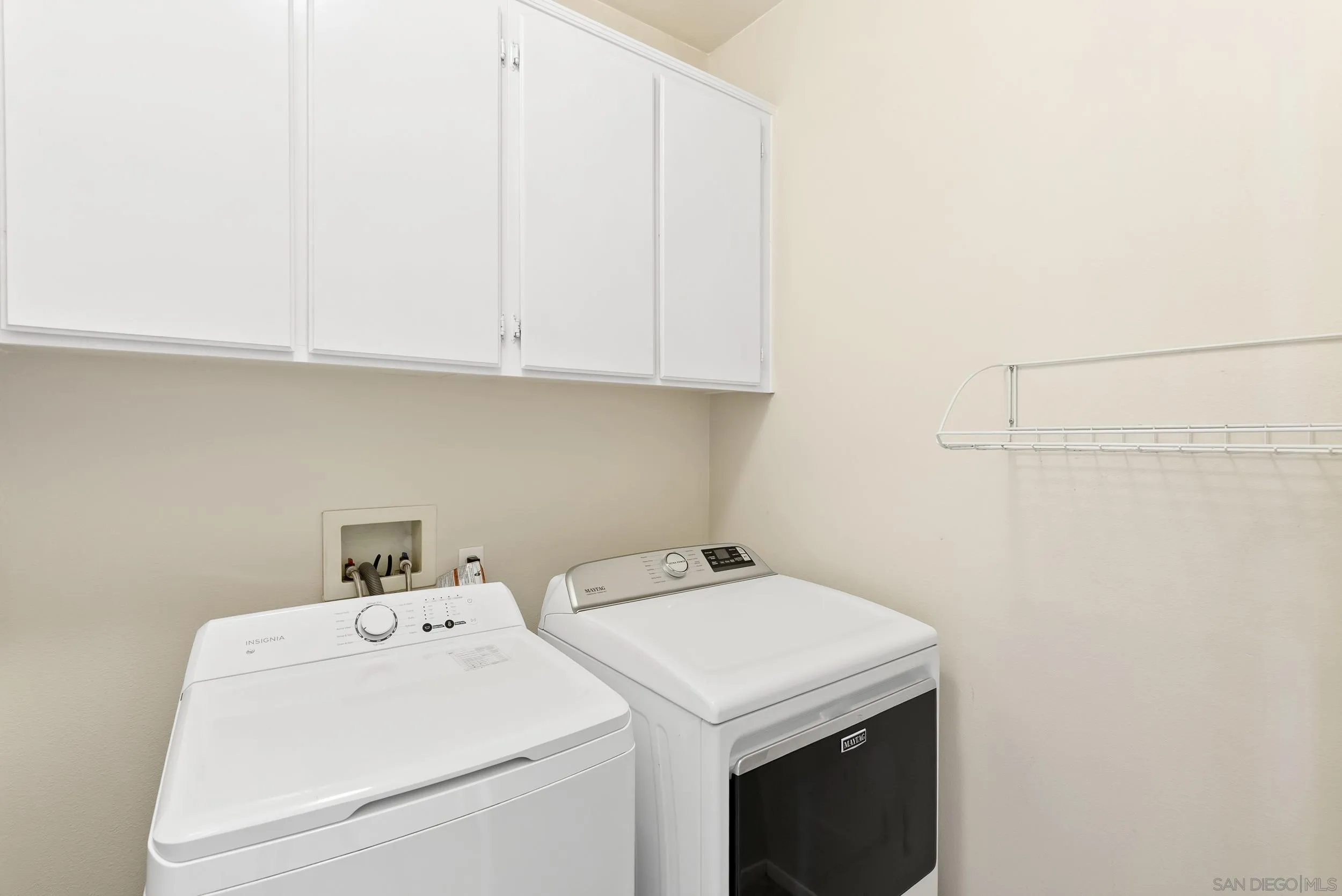 https://cdn.realtyfeed.com/cdn/127/260005856/9829f83e977b4f0ba26e510091941c89.webp