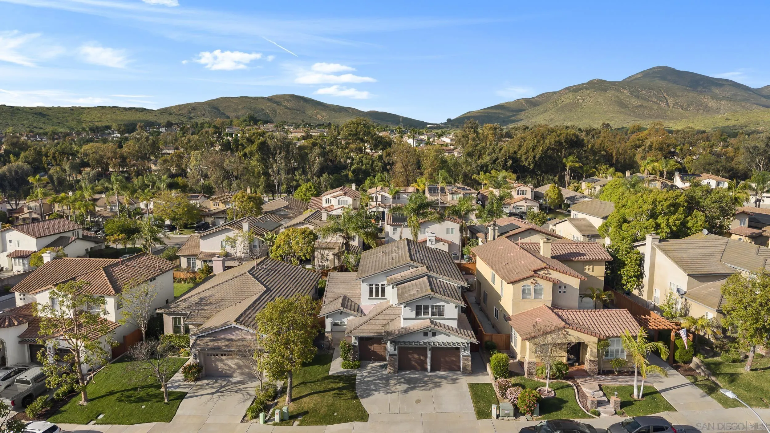 https://cdn.realtyfeed.com/cdn/127/260005856/a736826beddafbf0598f9367e790f88c.webp