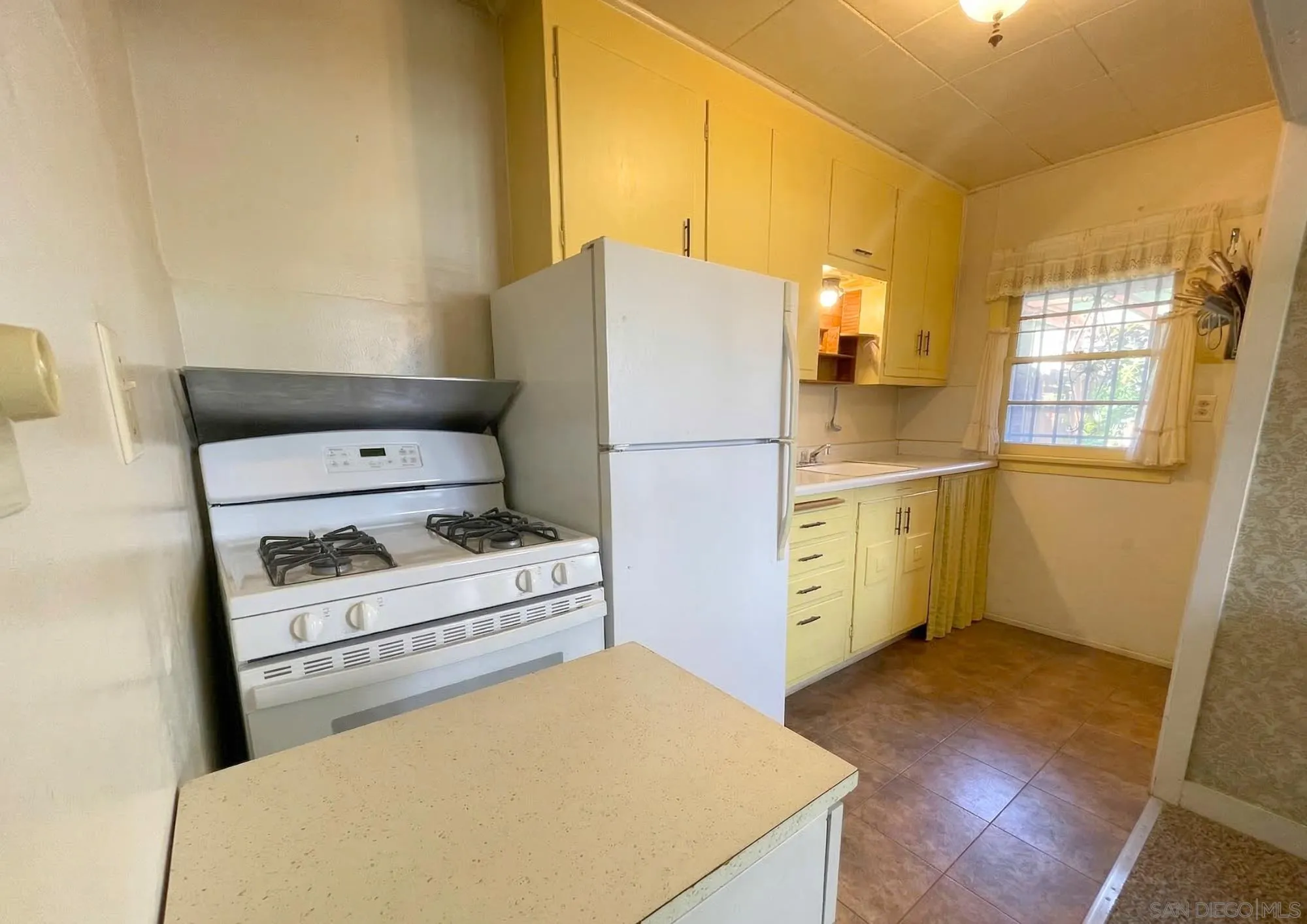 https://cdn.realtyfeed.com/cdn/127/260005857/5f5a8b6c92a85650edf034f3d26aabfa.webp