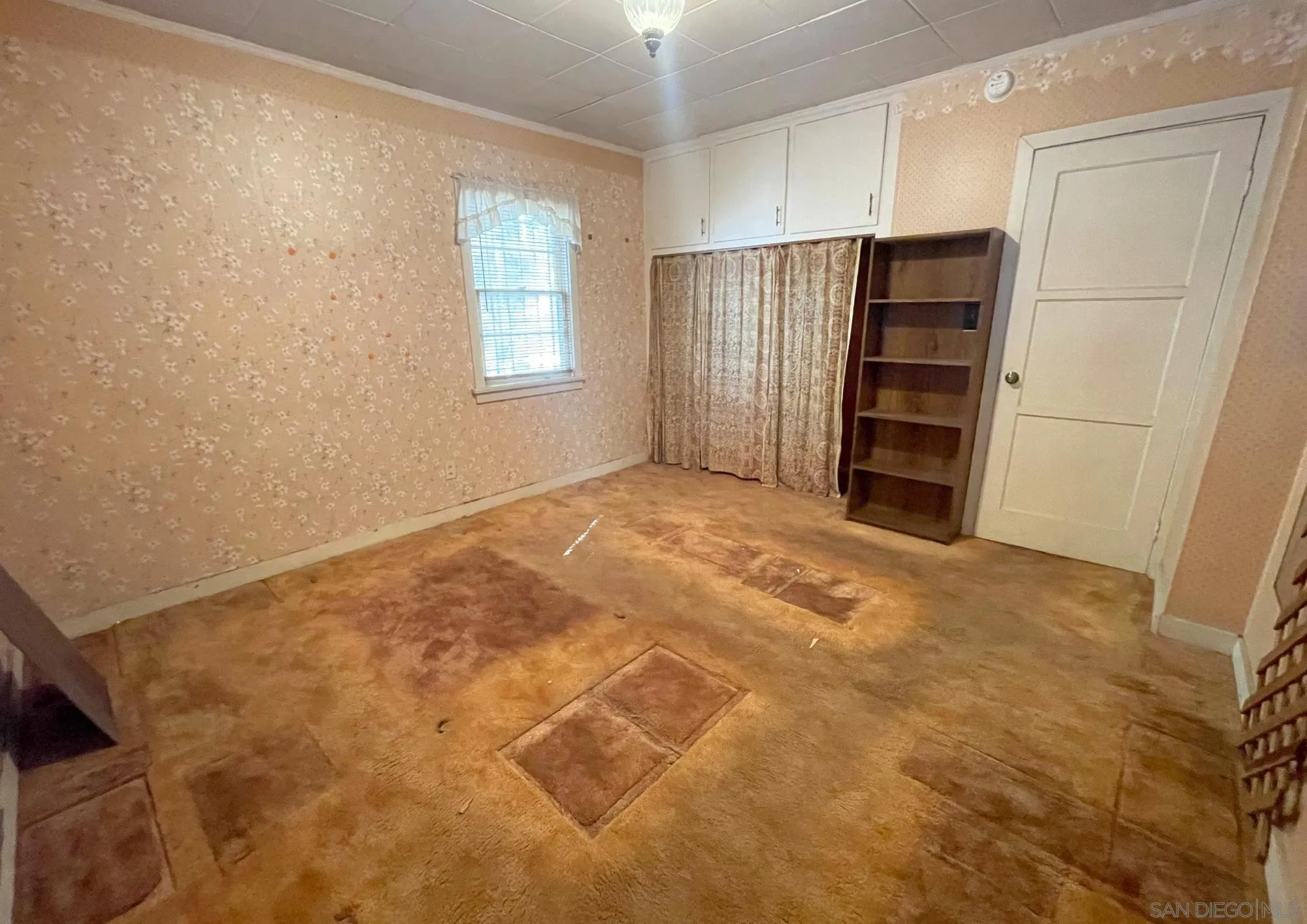 https://cdn.realtyfeed.com/cdn/127/260005857/d044ca3ed3479416c6095845e622aa1e.webp