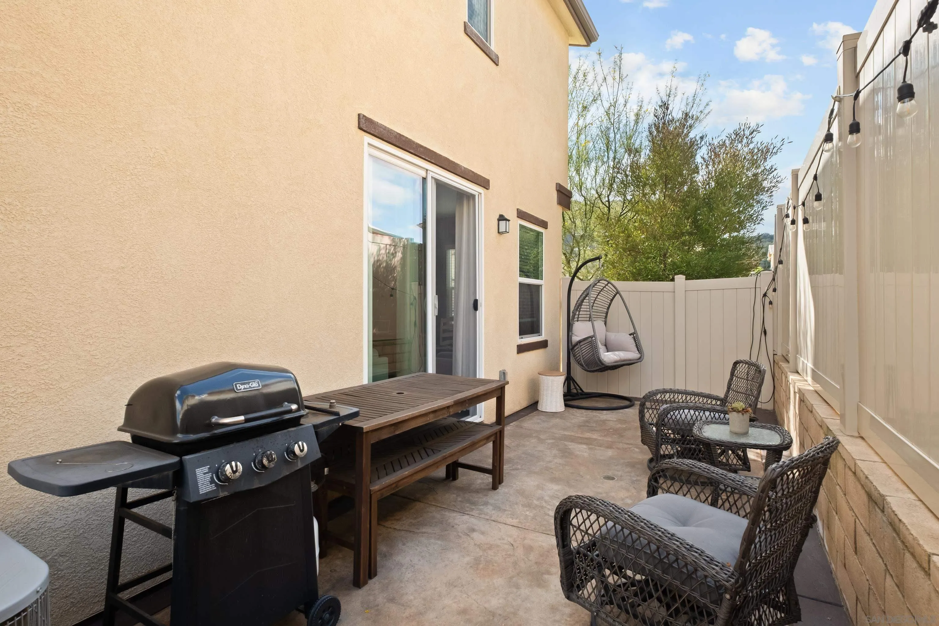 https://cdn.realtyfeed.com/cdn/127/260005860/10fefef2ab3f5496e7287bfd46bfd549.webp