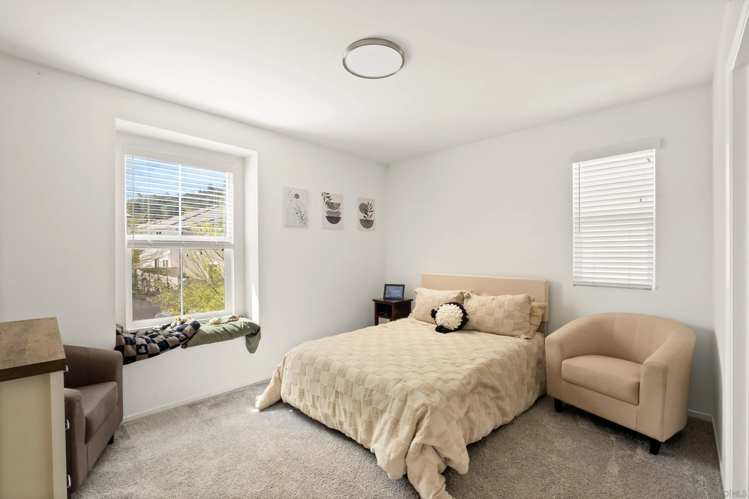https://cdn.realtyfeed.com/cdn/127/260005860/b0f4dcccab9f564e16567b92b35daa1a.webp