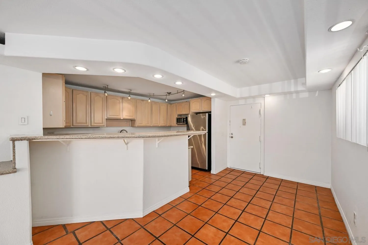 https://cdn.realtyfeed.com/cdn/127/260005861/8f633d12b4f7f0291203b7e6b9e8bb24.webp