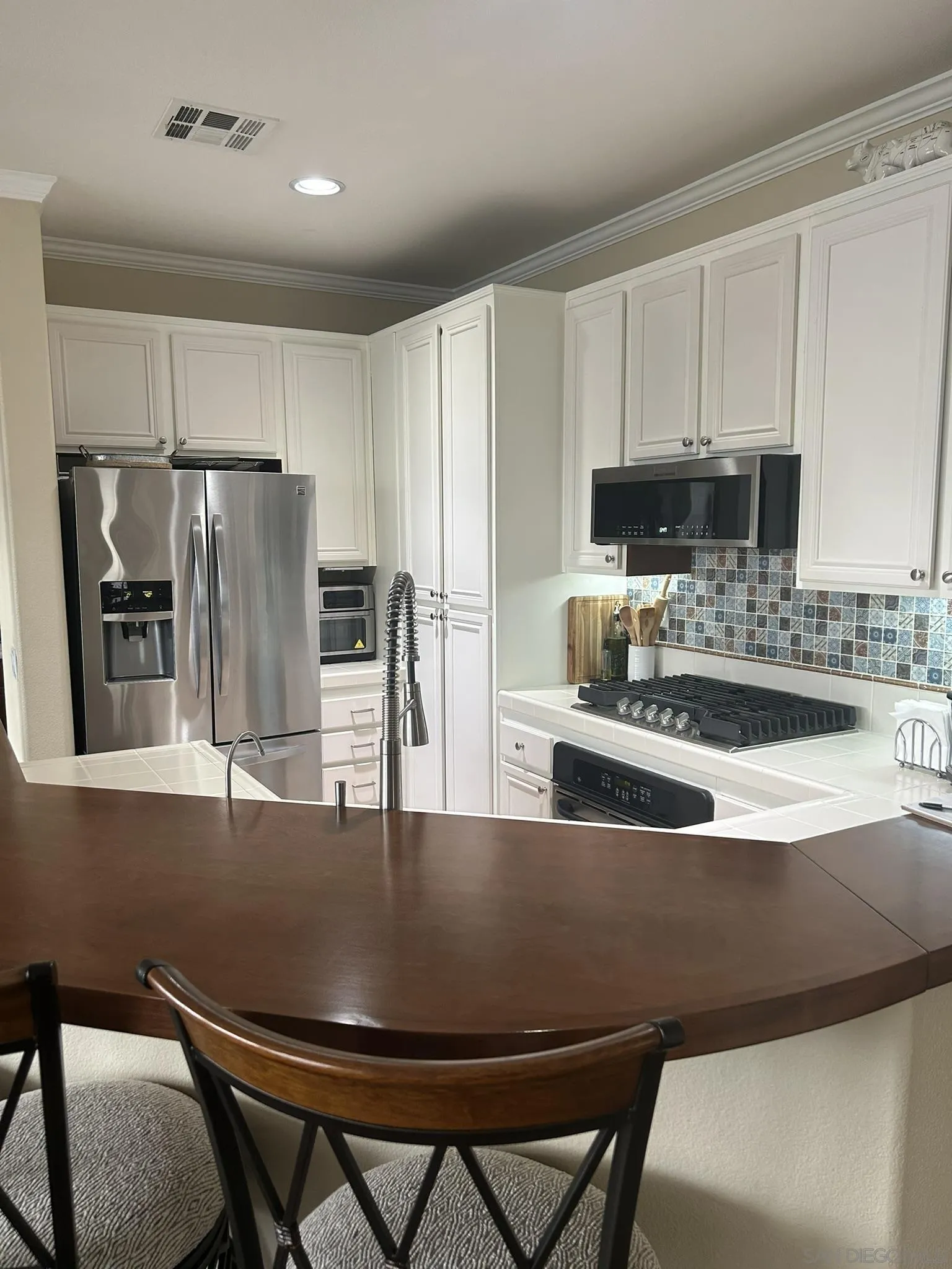 Photo #12: 260005870 Listing: Photo #12