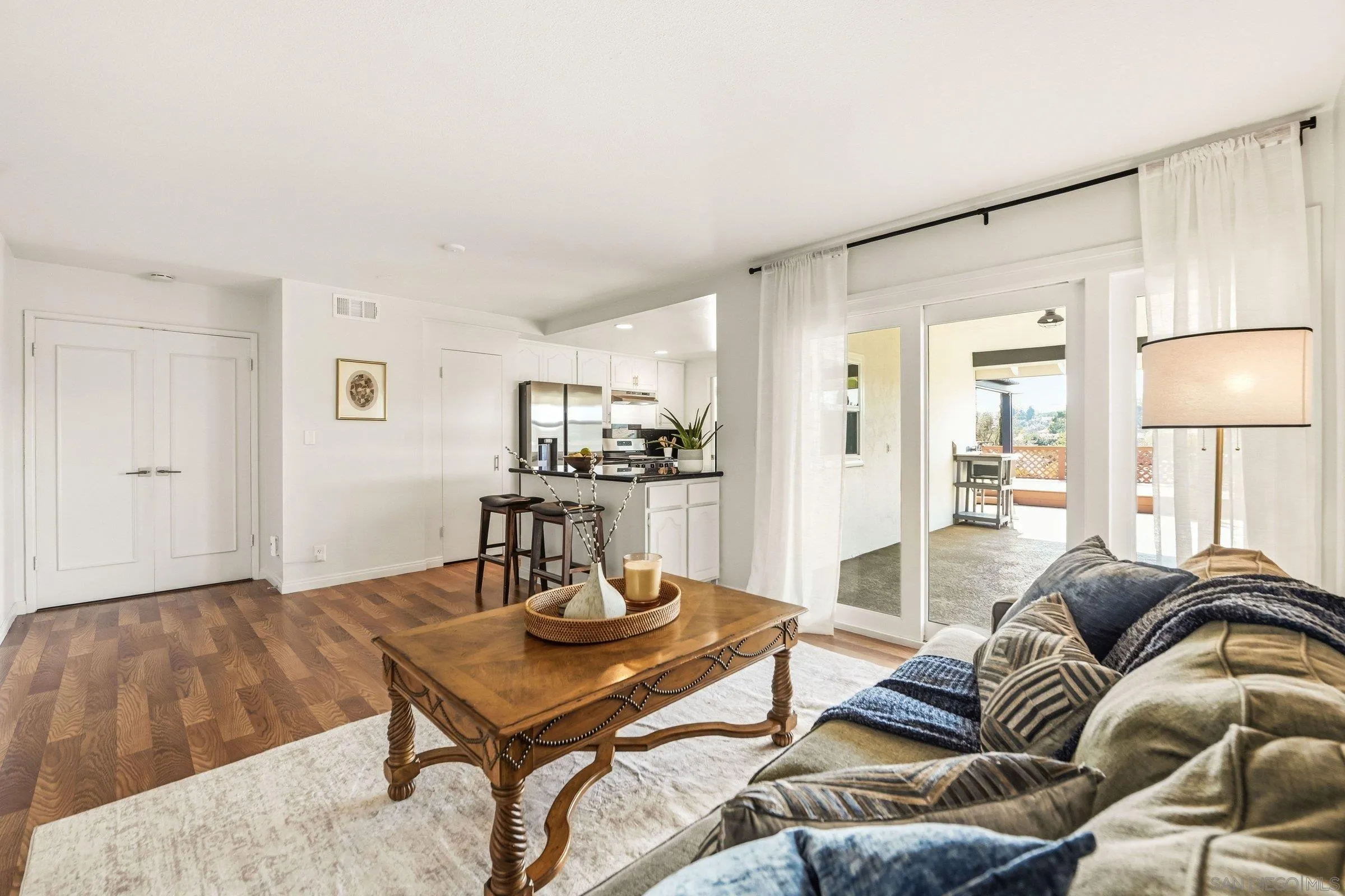 https://cdn.realtyfeed.com/cdn/127/260005876/53bf2722feb6ba07387c4171deb5f3b5.webp