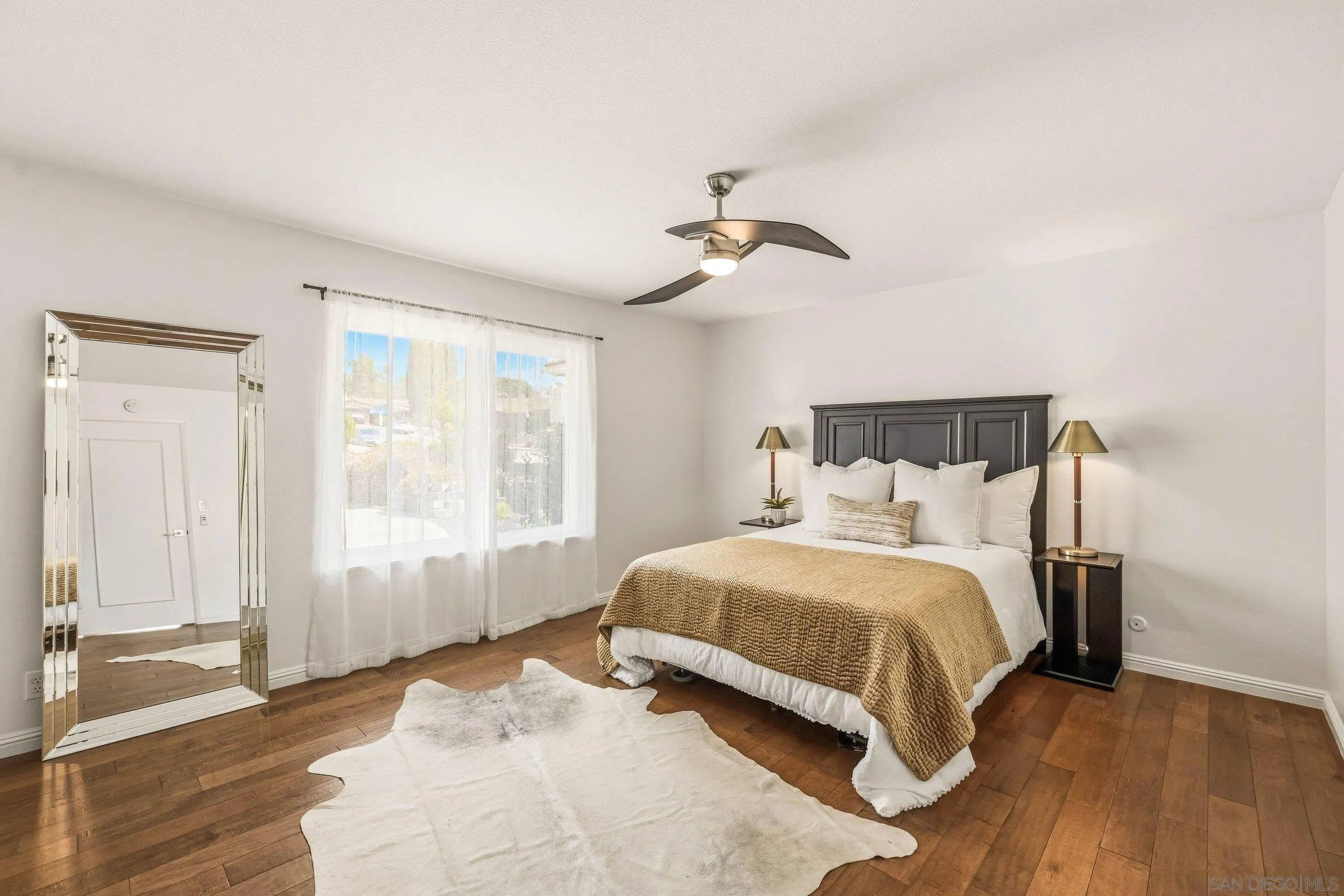 https://cdn.realtyfeed.com/cdn/127/260005876/96613bab526f7c137f502097bbbda904.webp