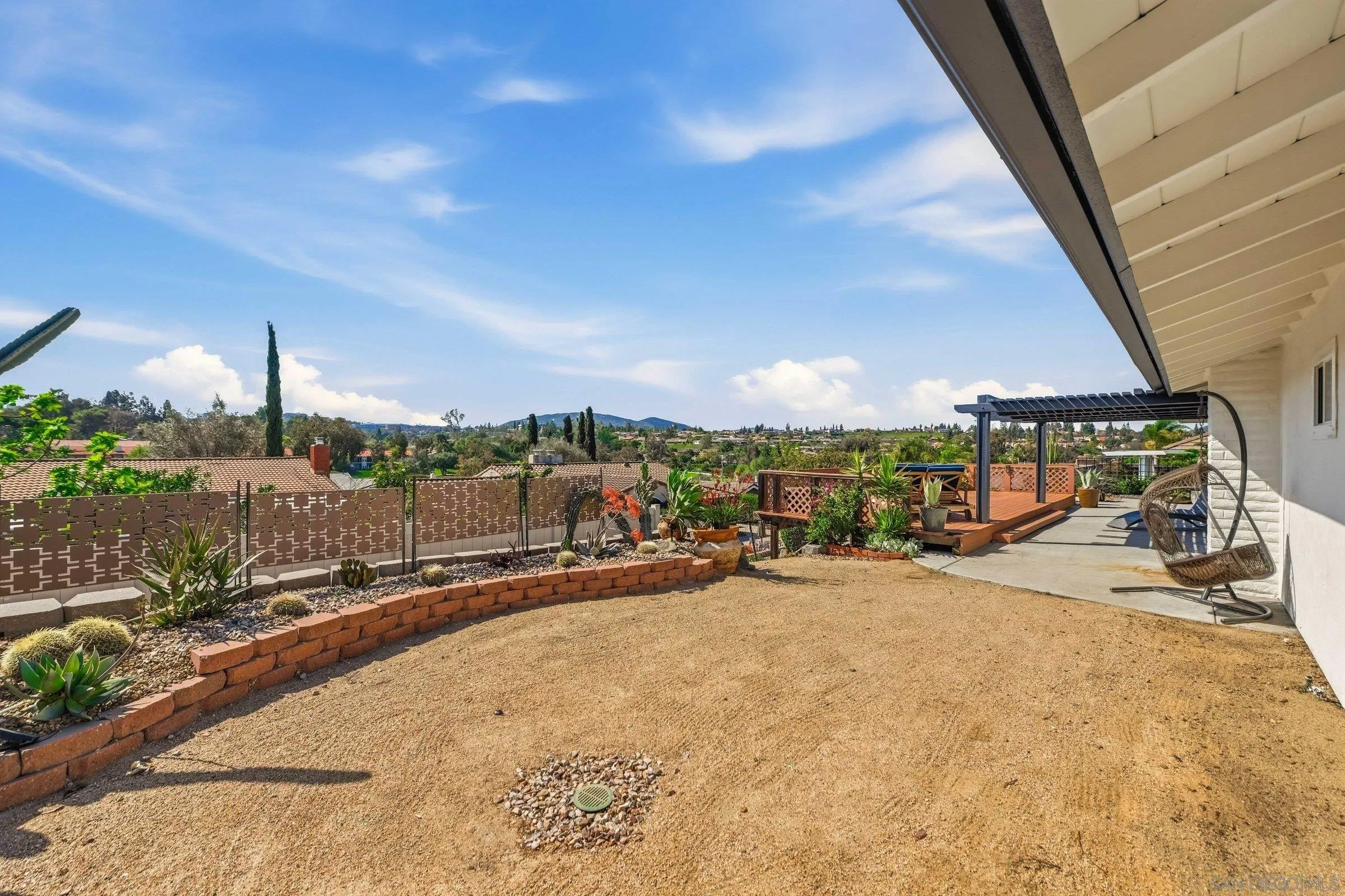 https://cdn.realtyfeed.com/cdn/127/260005876/e18d951591d363c3de68f3ab8119af9a.webp