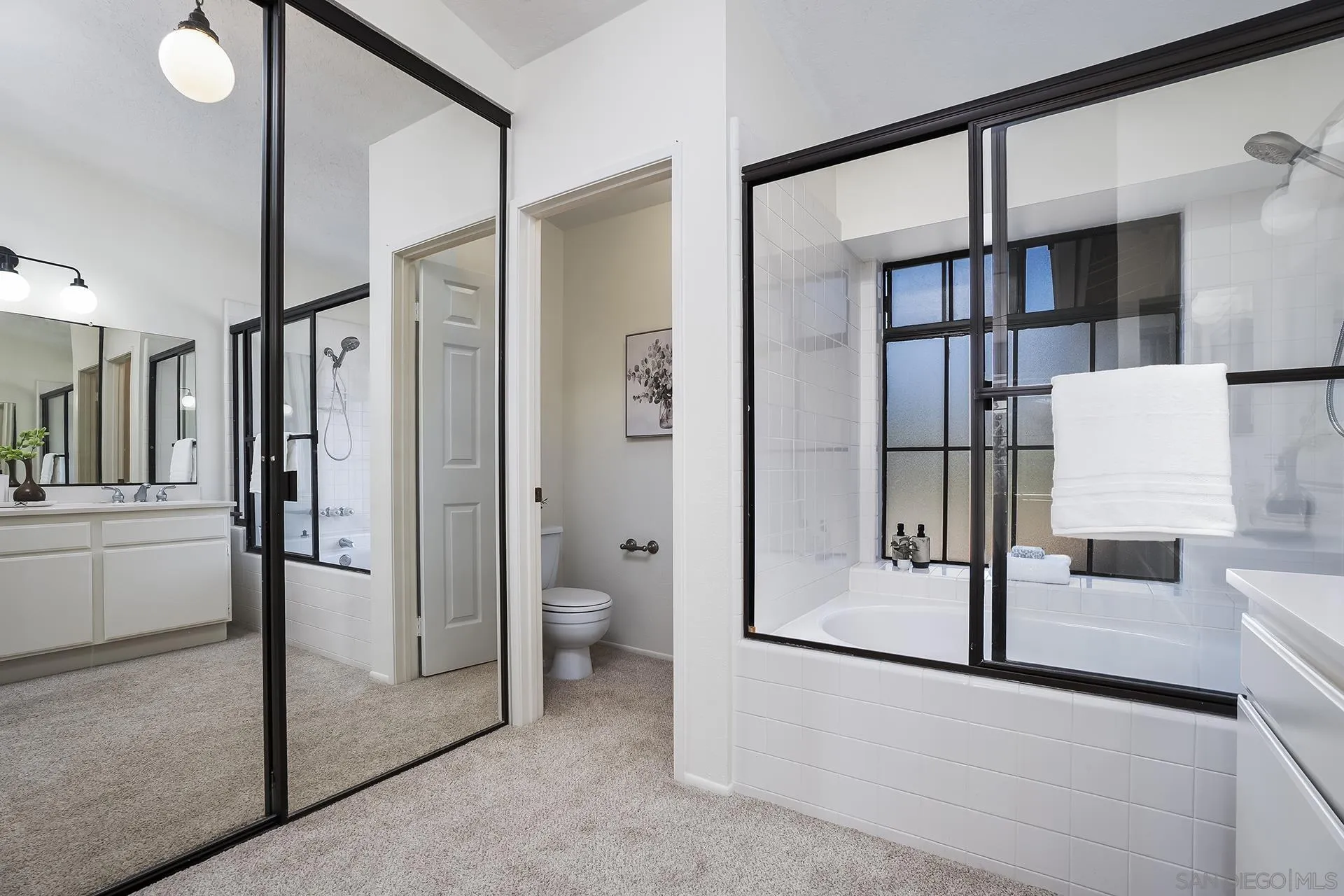 Photo #25: 260005877 Listing: Photo #25