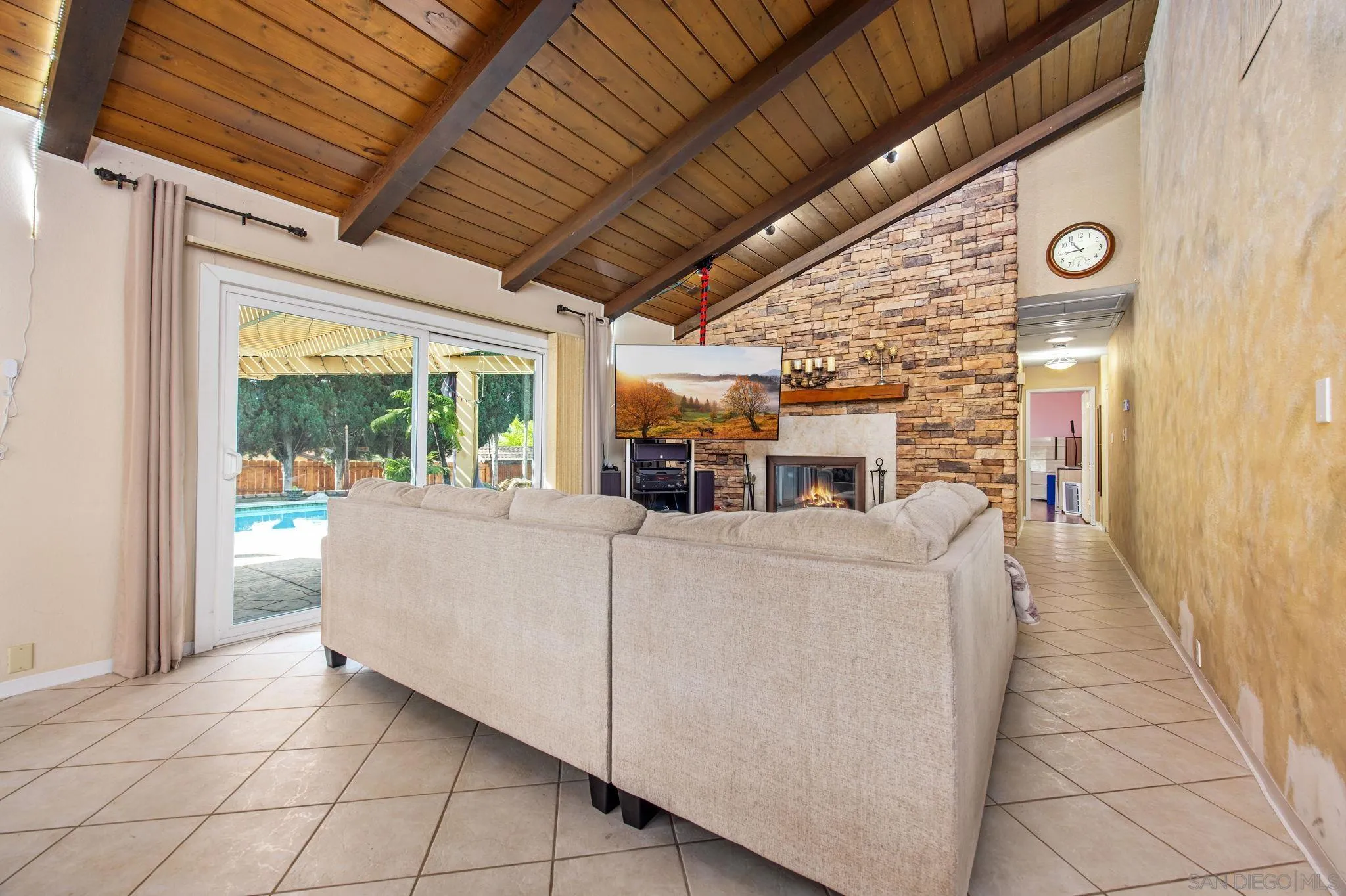 https://cdn.realtyfeed.com/cdn/127/260005883/9e5a68bc04ab3d977cc158dd849fb5b5.webp
