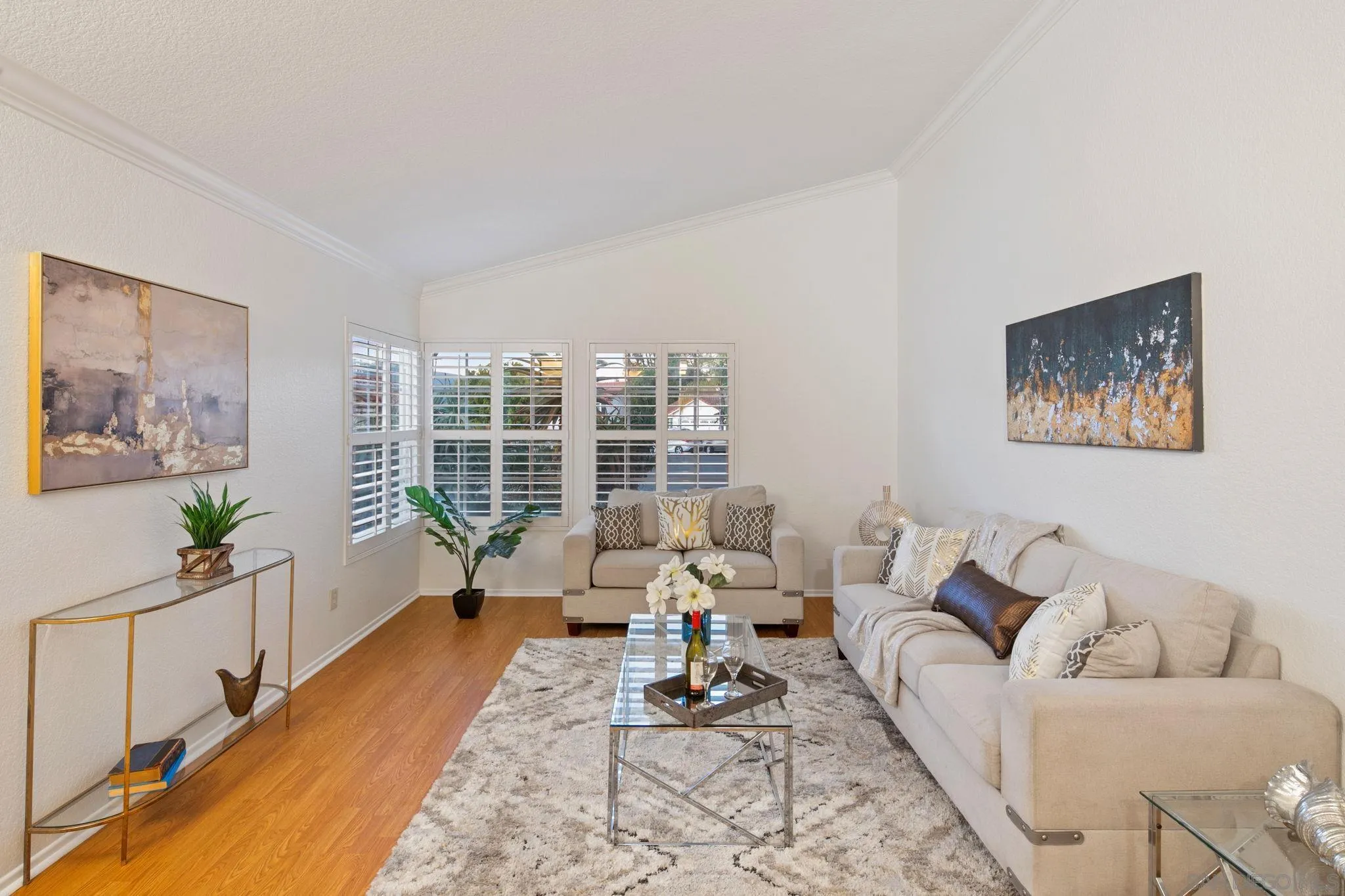 https://cdn.realtyfeed.com/cdn/127/260005887/9cdc4d62aa52b73d91b2d12c76dab28e.webp