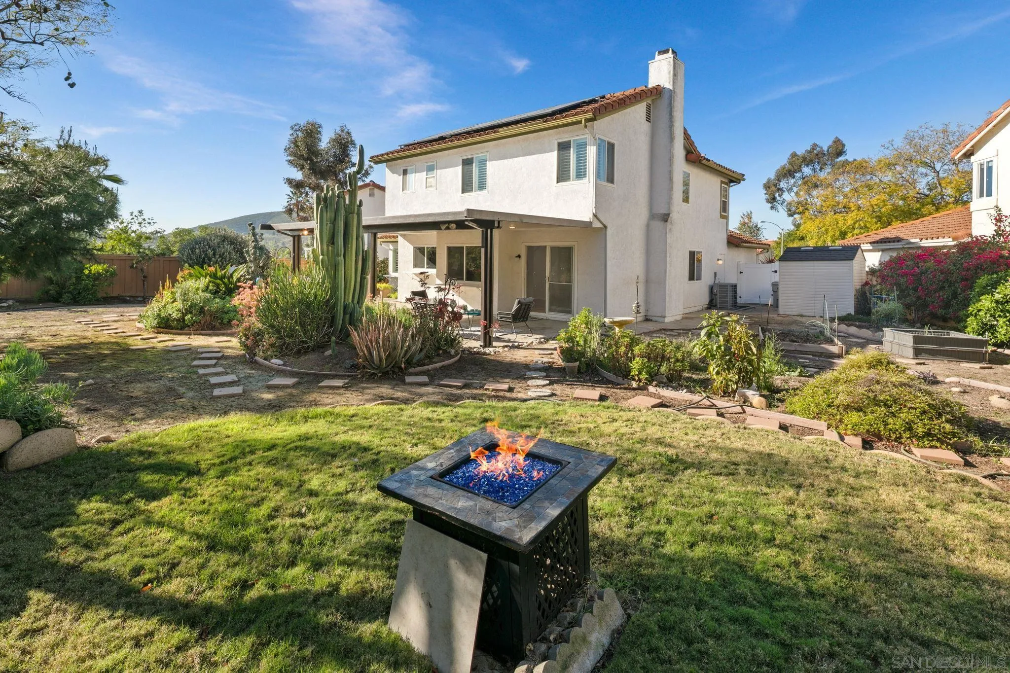 https://cdn.realtyfeed.com/cdn/127/260005887/deeeedf9f4b80686dc2062fe13e150ef.webp
