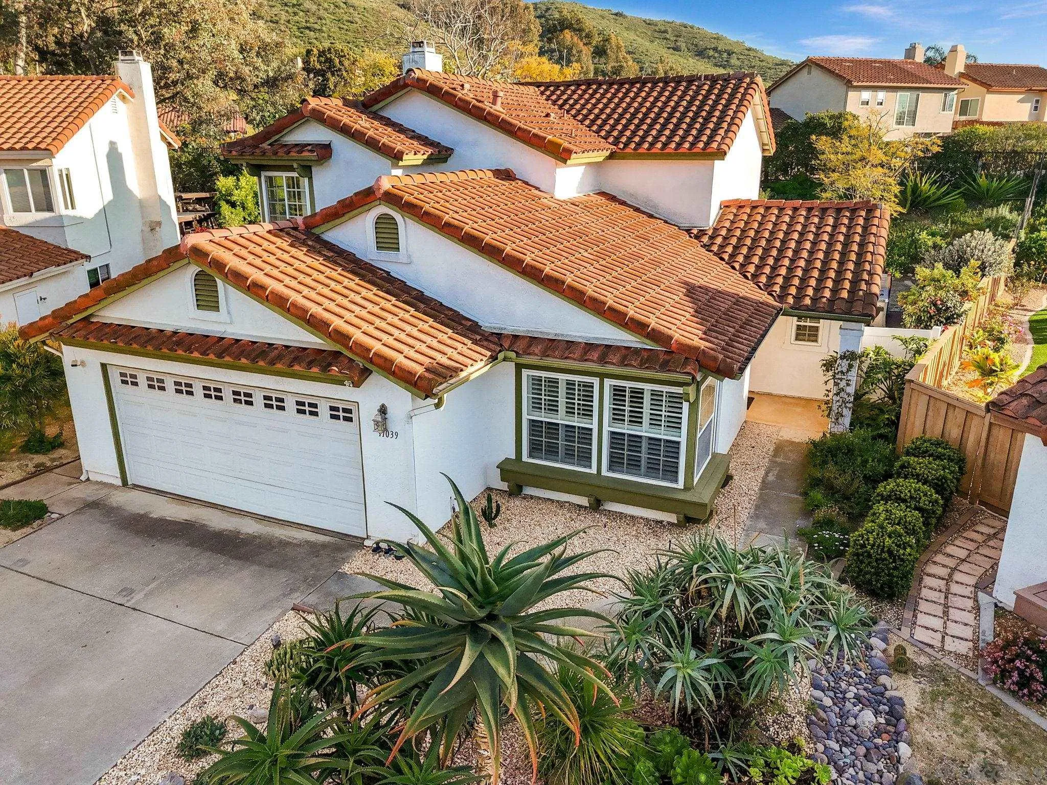 https://cdn.realtyfeed.com/cdn/127/260005887/e5589a0d63f6186bf8947d2ed809c3a9.webp