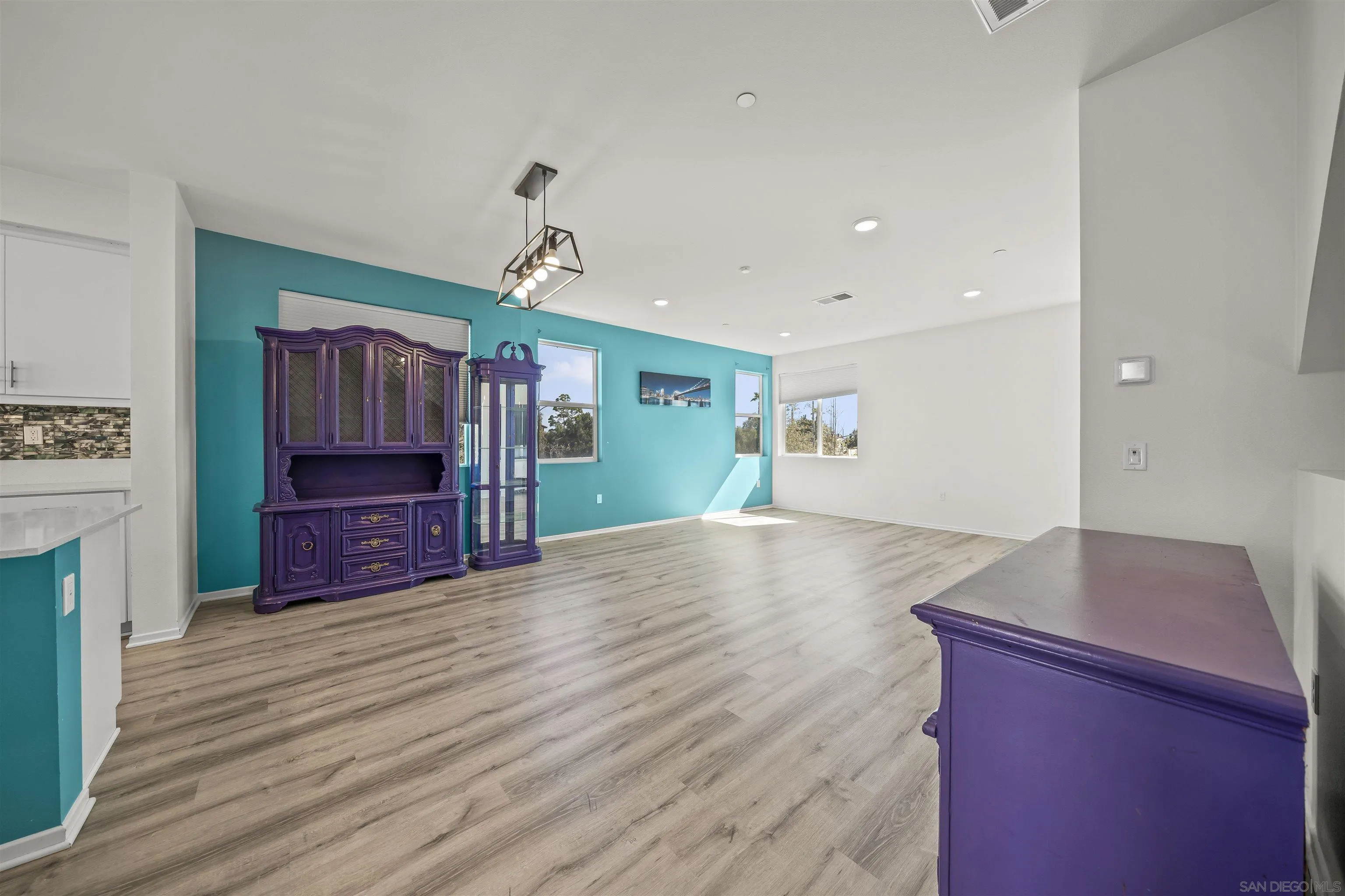 Photo #9: 260005889 Listing: Photo #9