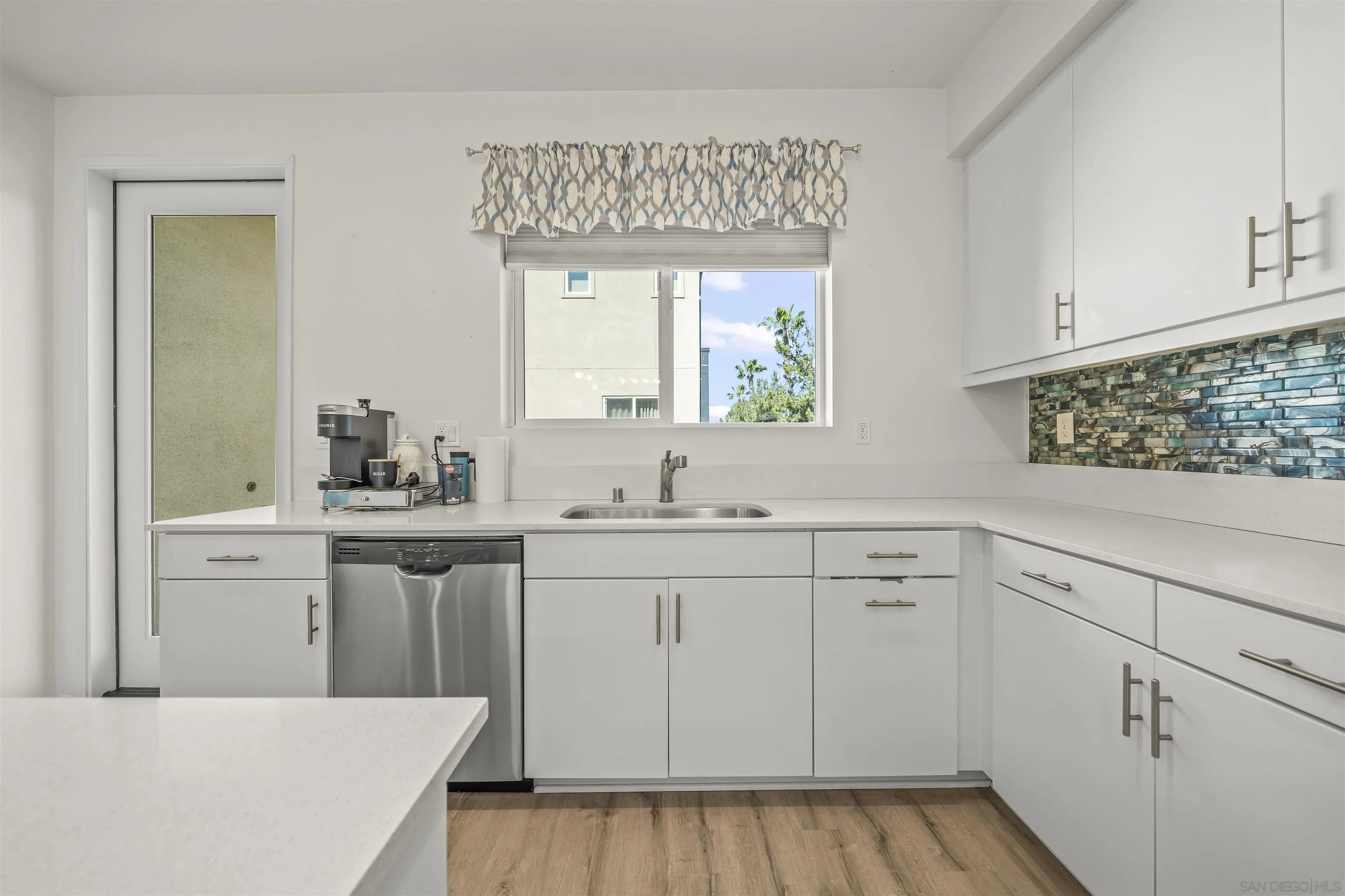 Photo #17: 260005889 Listing: Photo #17