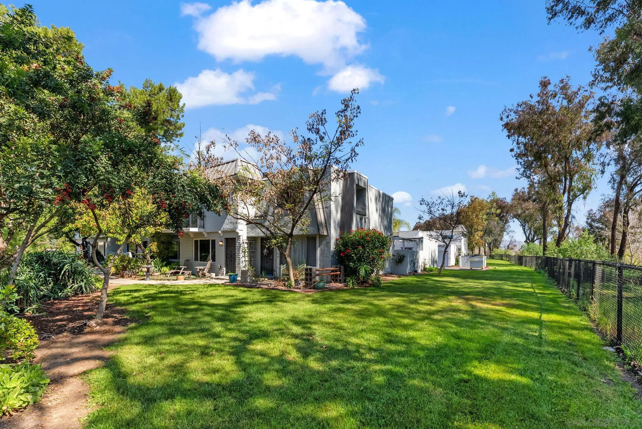 https://cdn.realtyfeed.com/cdn/127/260005900/113ba9e332711391277243ed25de3e08.webp
