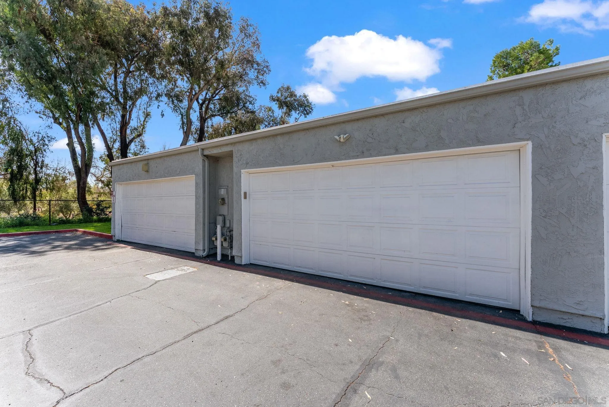 https://cdn.realtyfeed.com/cdn/127/260005900/fb9b9c73358cf62bf0b2e1a8c1266863.webp