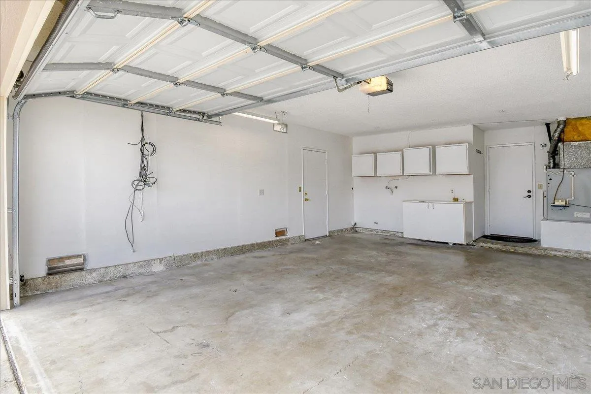 https://cdn.realtyfeed.com/cdn/127/260005902/d5c7b2f41bf7e8c0f4d31d5f8c5b81dd.webp