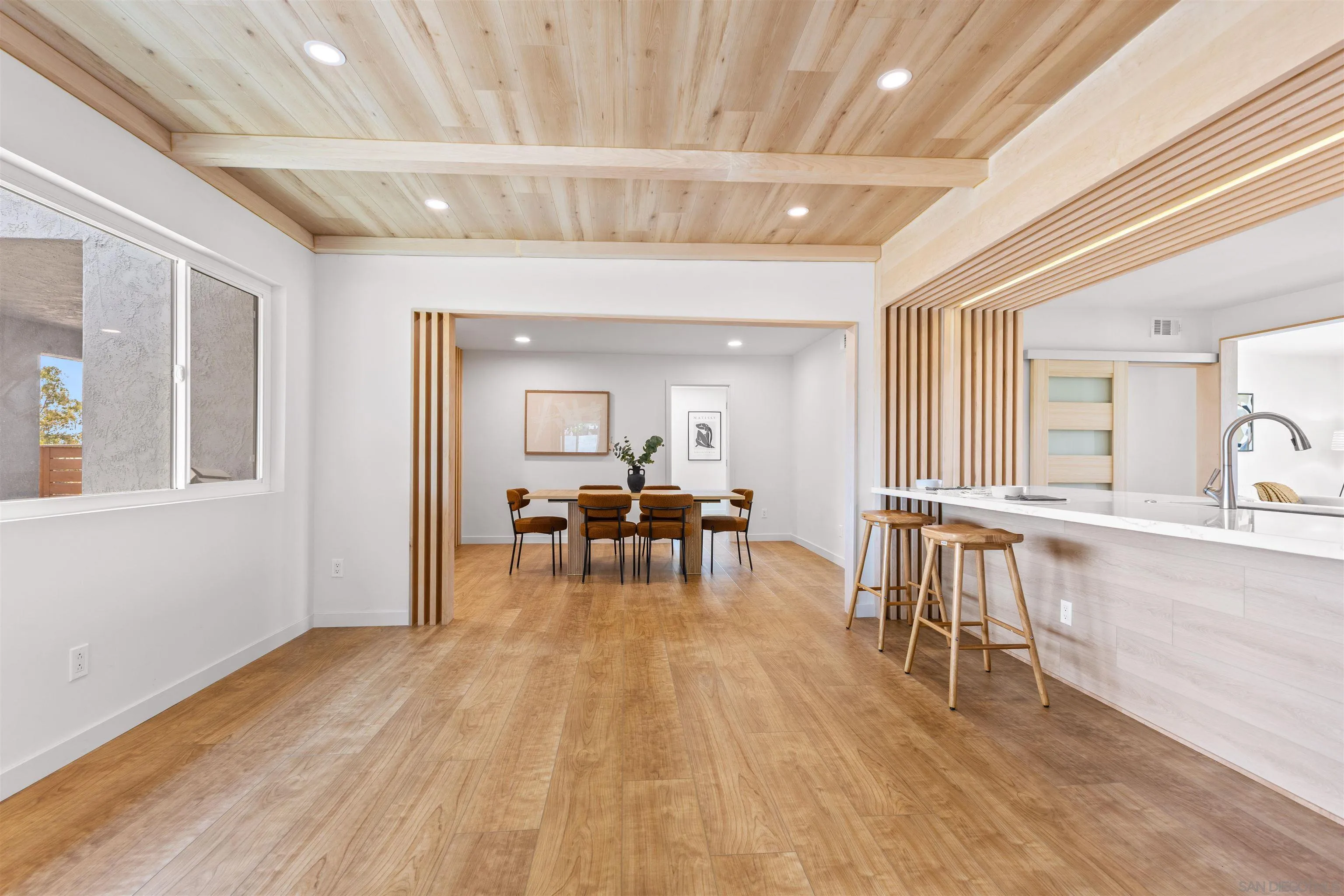 https://cdn.realtyfeed.com/cdn/127/260005903/5a4b1492746181d86aa8bad3e404ad1e.webp