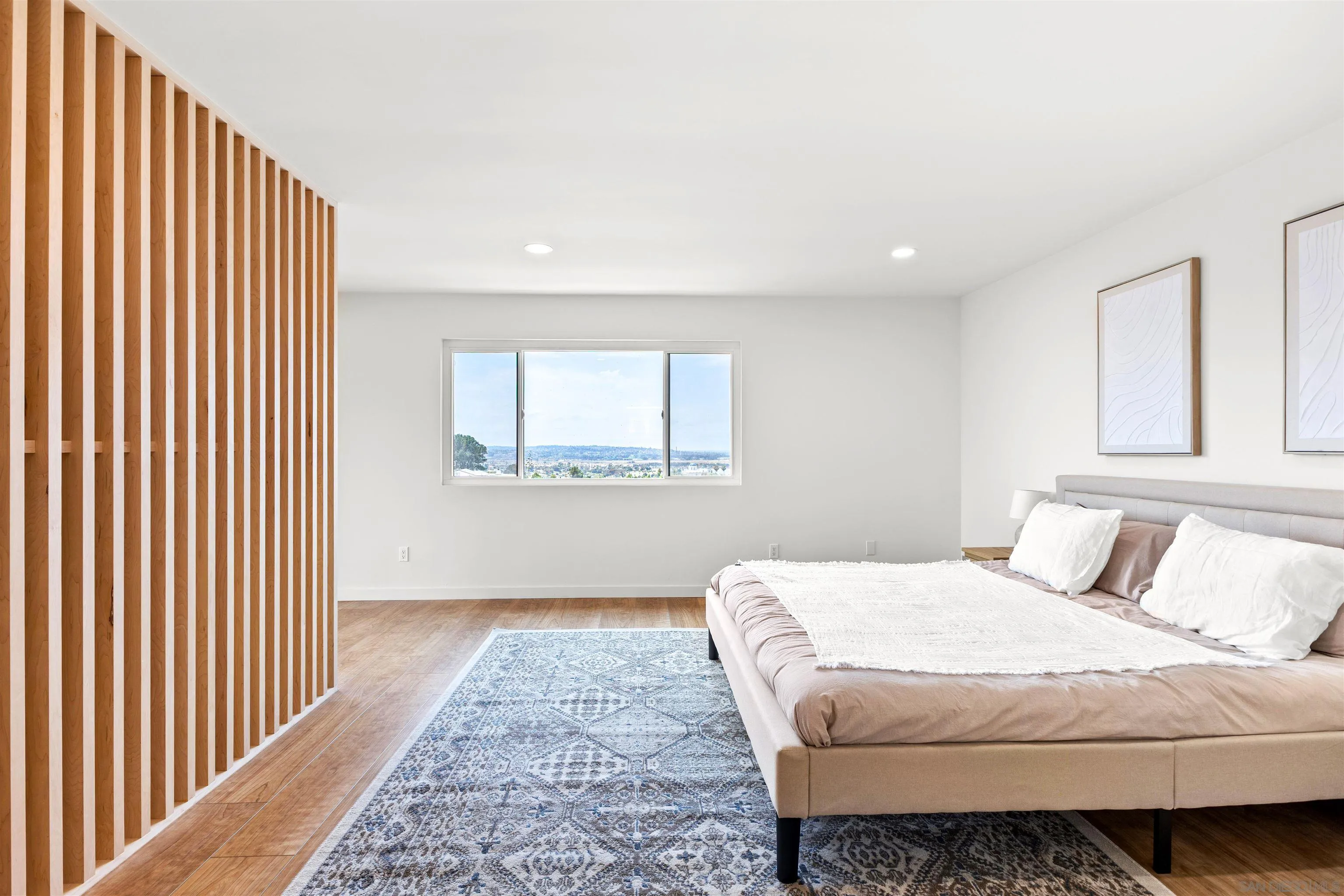 https://cdn.realtyfeed.com/cdn/127/260005903/5e21ffe3c27e9110be4935935d39a542.webp