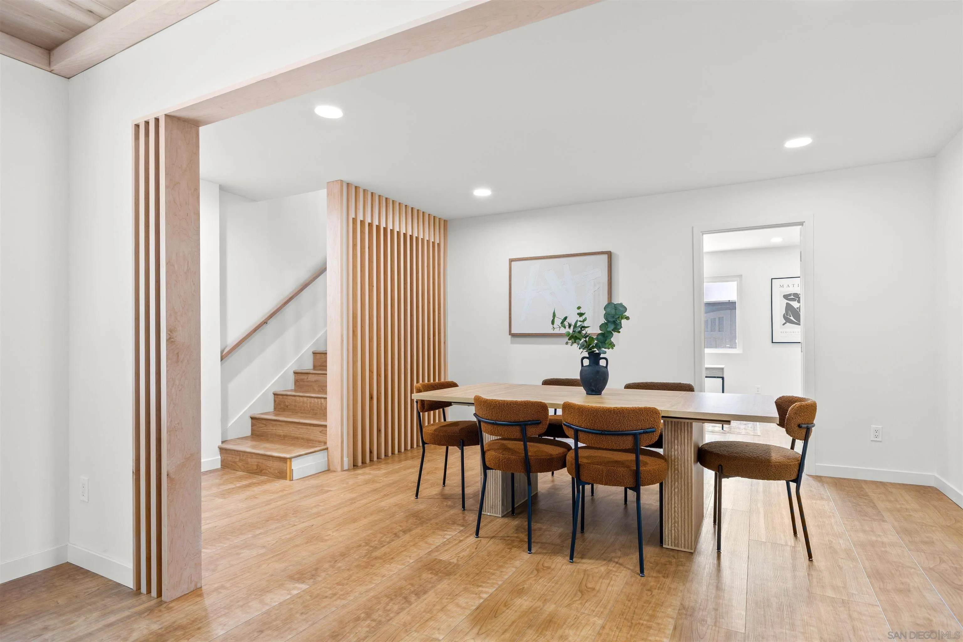 https://cdn.realtyfeed.com/cdn/127/260005903/738baae3346323817e3d5dbce9403115.webp