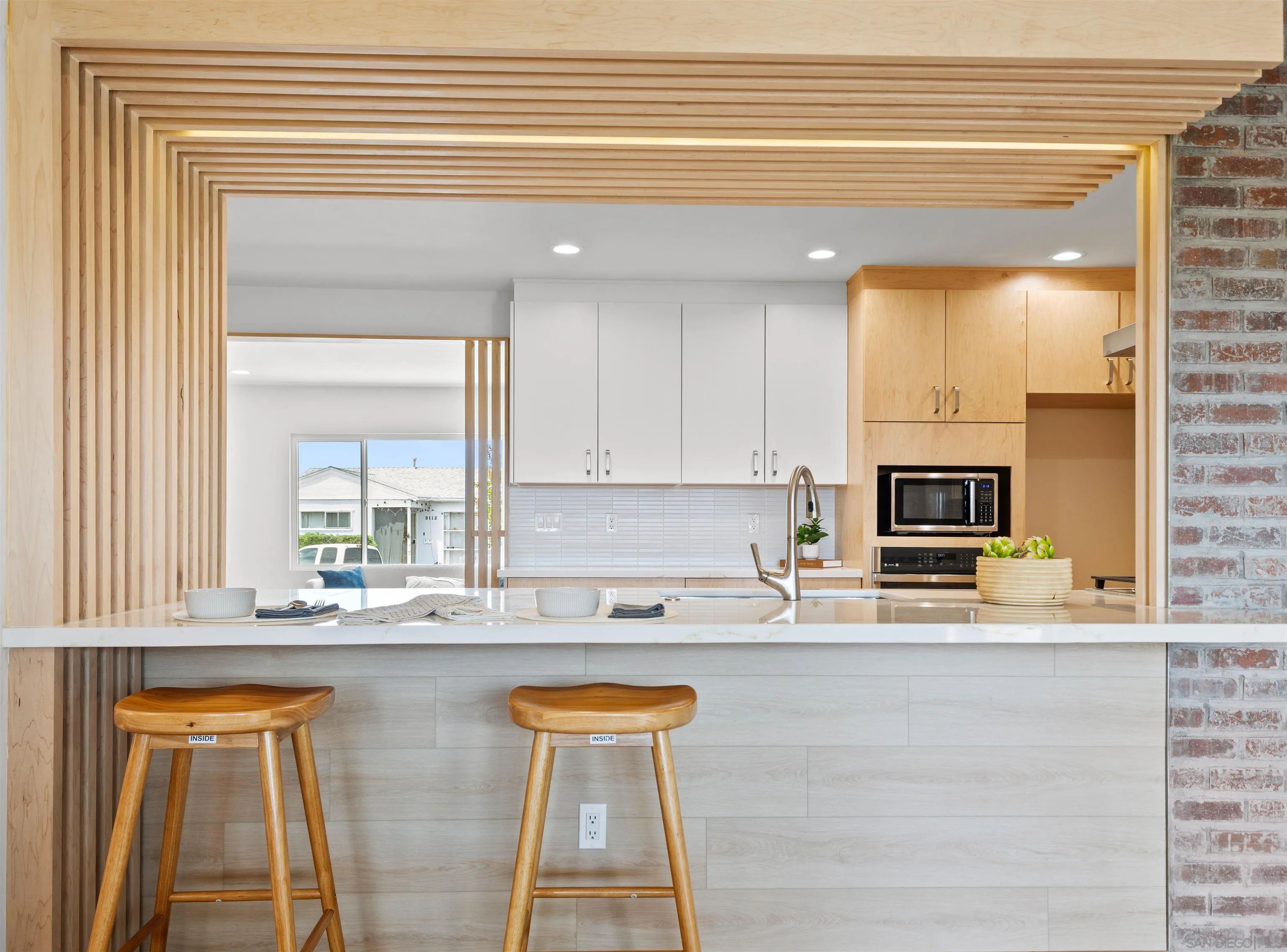https://cdn.realtyfeed.com/cdn/127/260005903/7a7365edf98510512ce1433bd4bd9408.webp